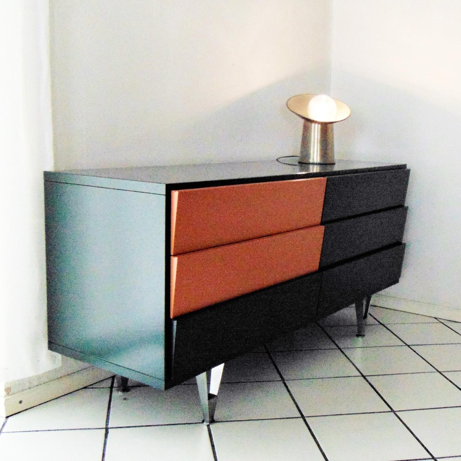 1980s Italian Dark Green Satin Lacquer Chest of Drawers by Sormani For Sale 11