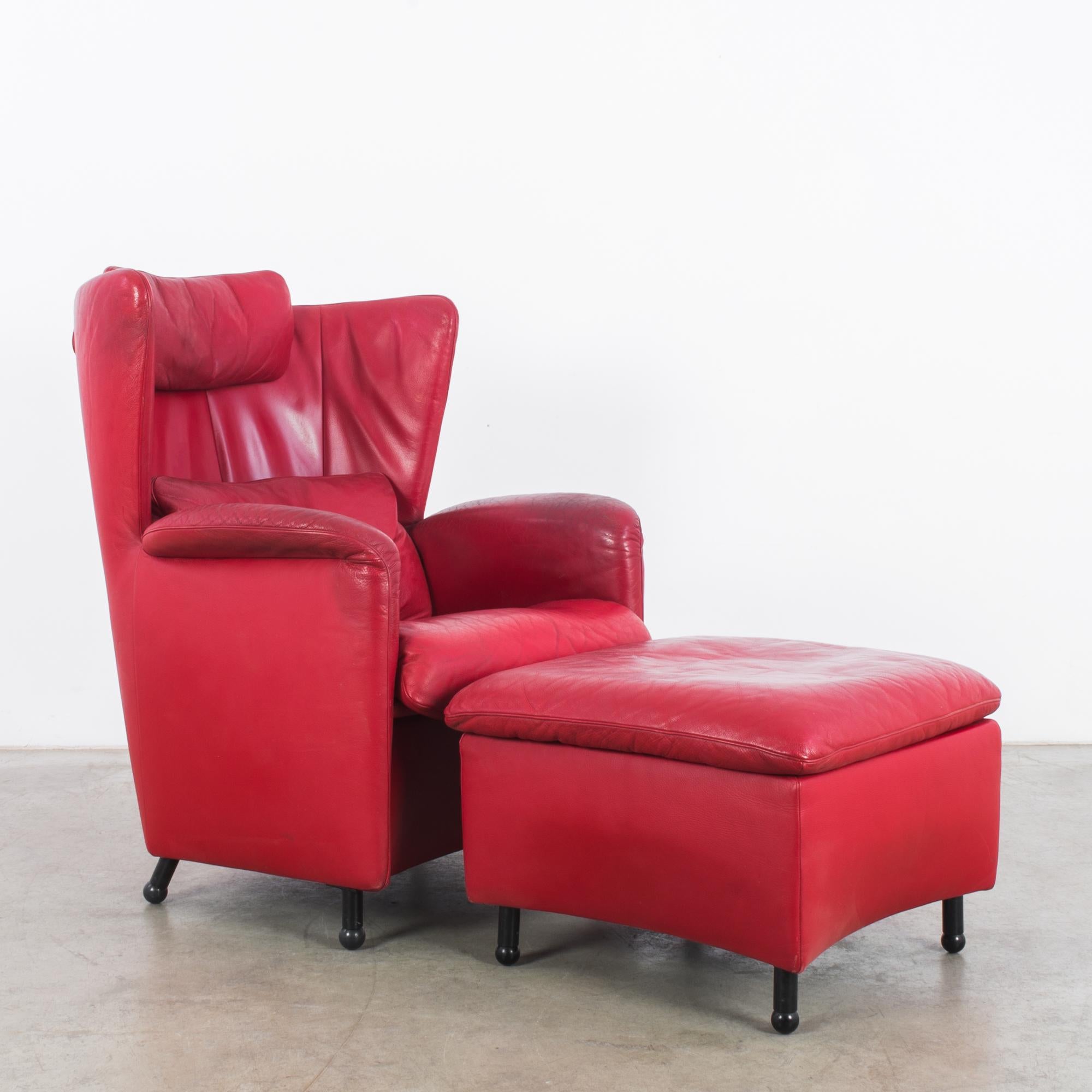 1980s De Sede Crimson Leather Armchair with Ottoman 4