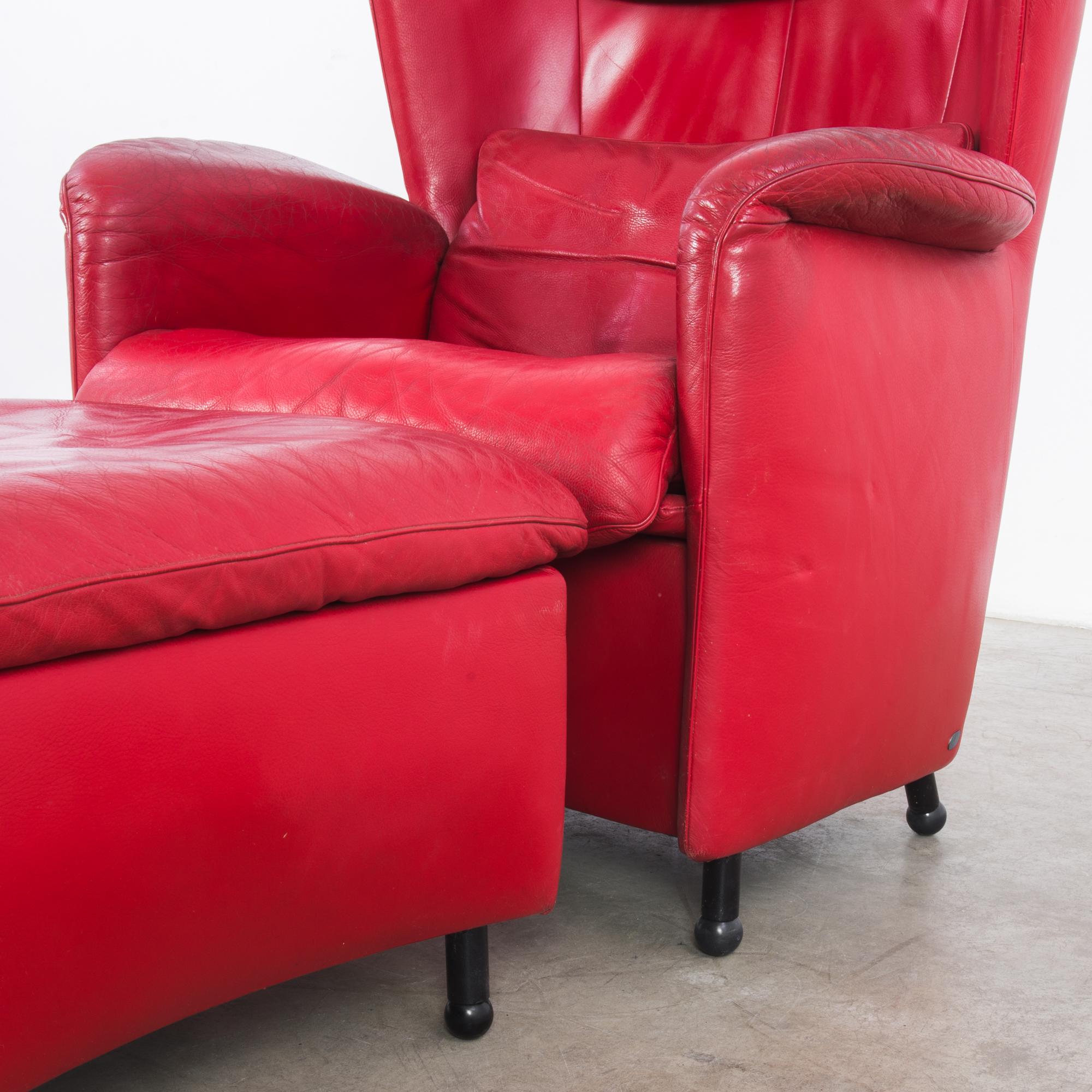 1980s De Sede Crimson Leather Armchair with Ottoman In Good Condition In High Point, NC