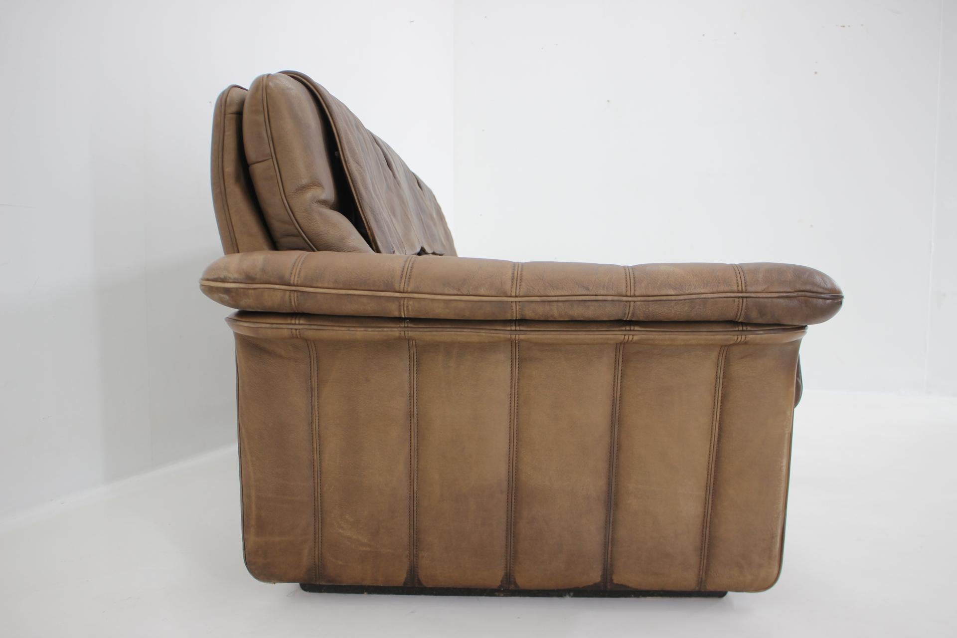 Late 20th Century 1980s De Sede Exclusive Brown Leather Sofa, Switzerland For Sale