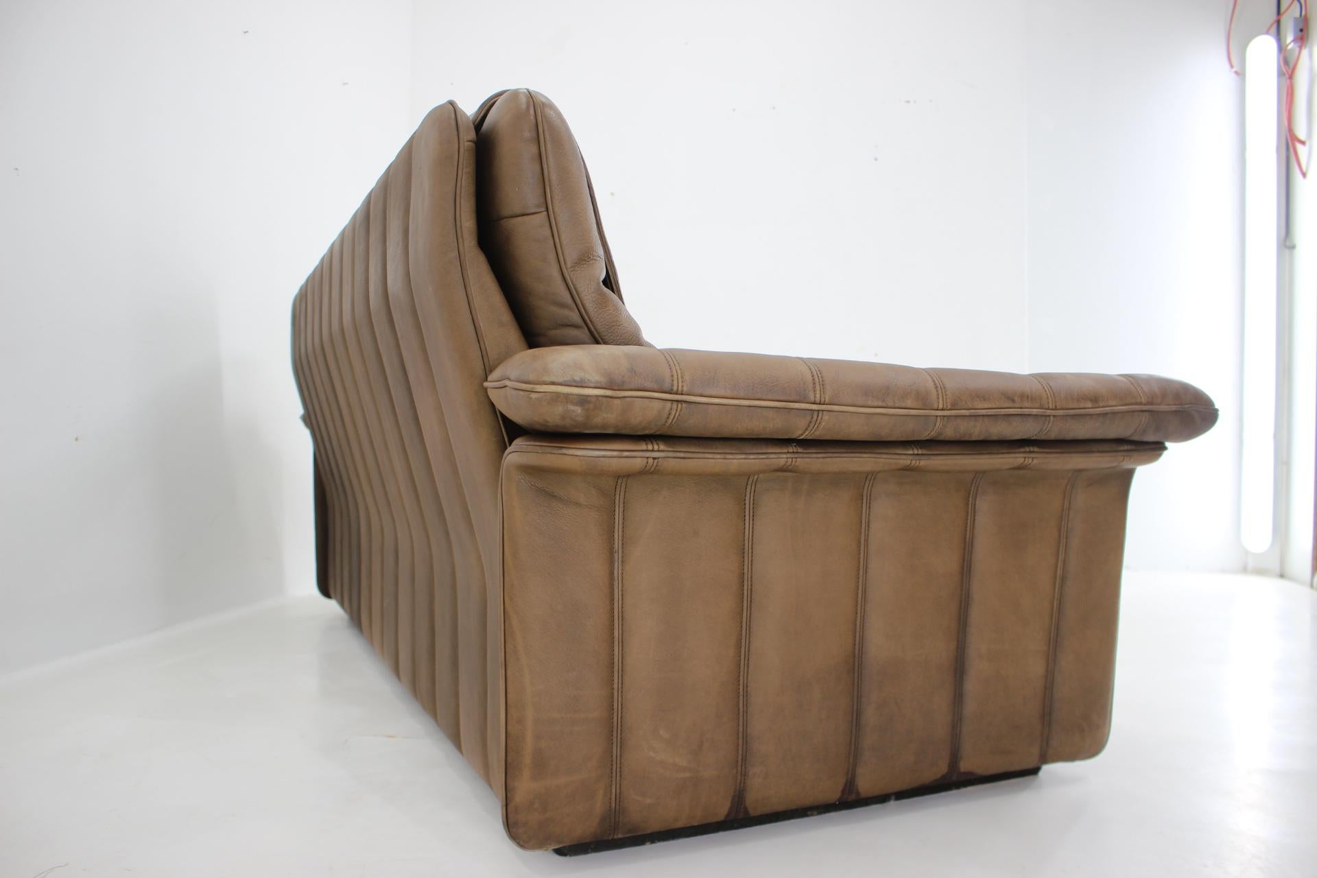 1980s De Sede Exclusive Brown Leather Sofa, Switzerland For Sale 1