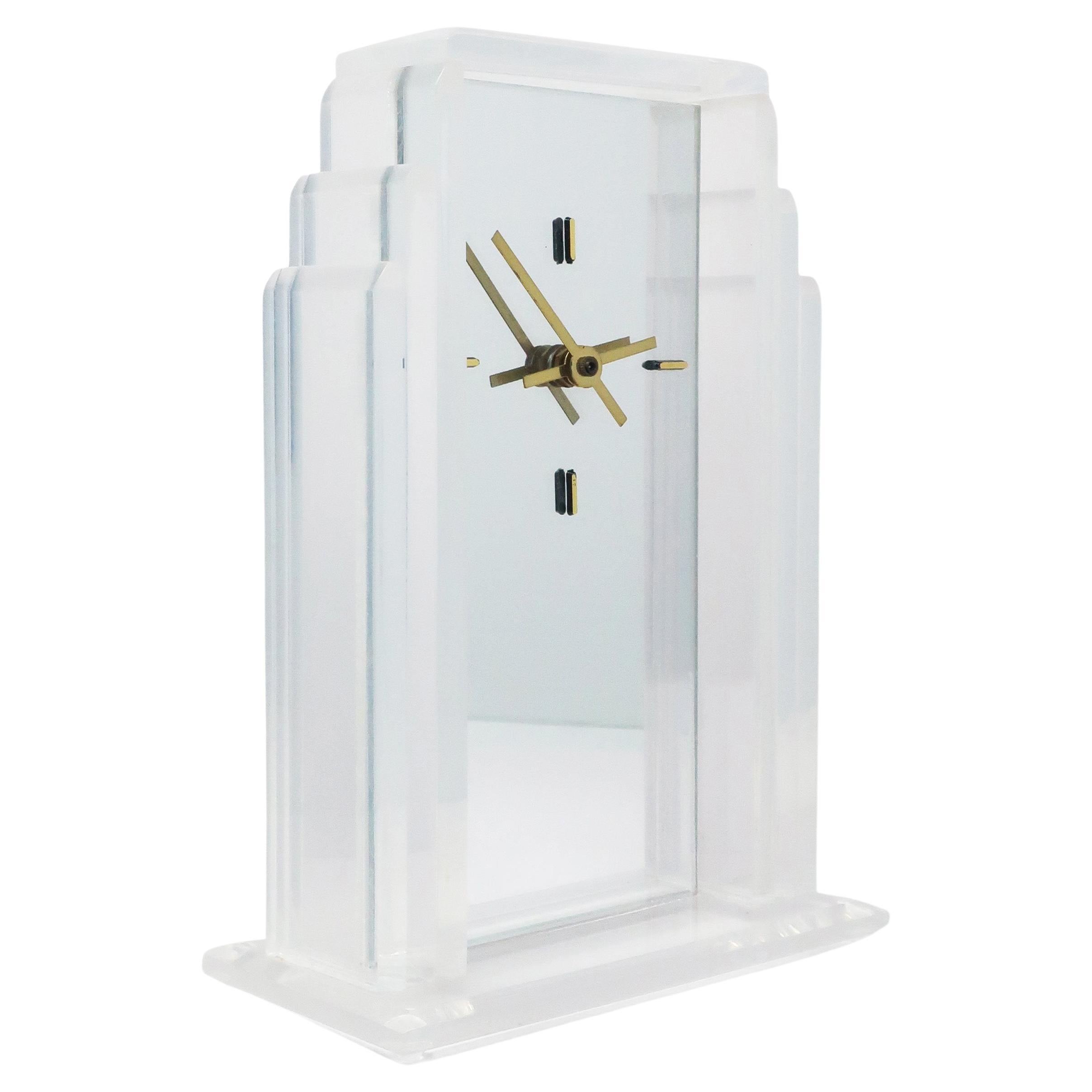 1980 Deco Vintage Lucite Horloge de bureau ou de manteau