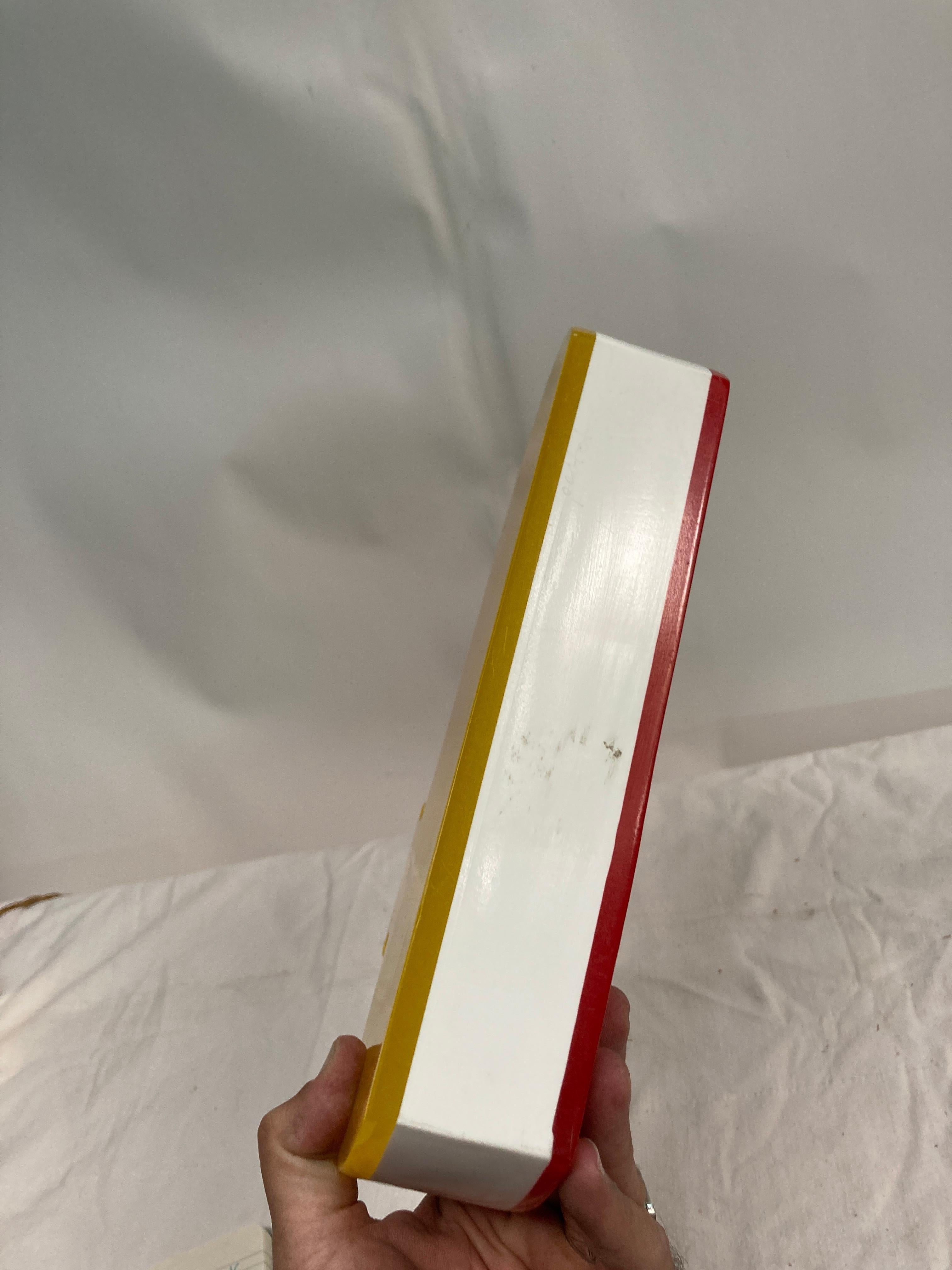1980's decorative design vase For Sale 2