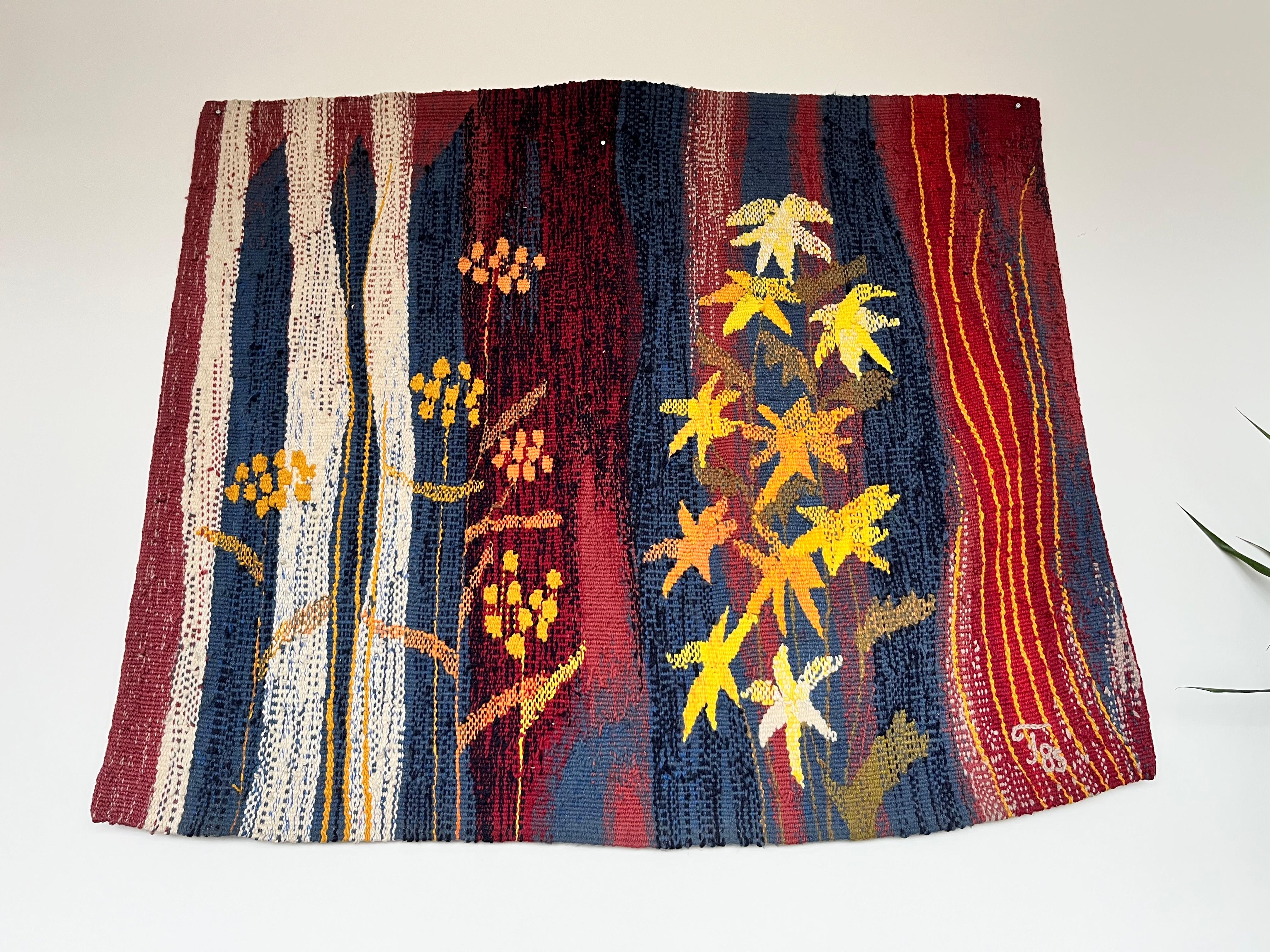 Mid-Century Modern 1980s Design Hand made Wool Tapestry - Czechoslovakia For Sale