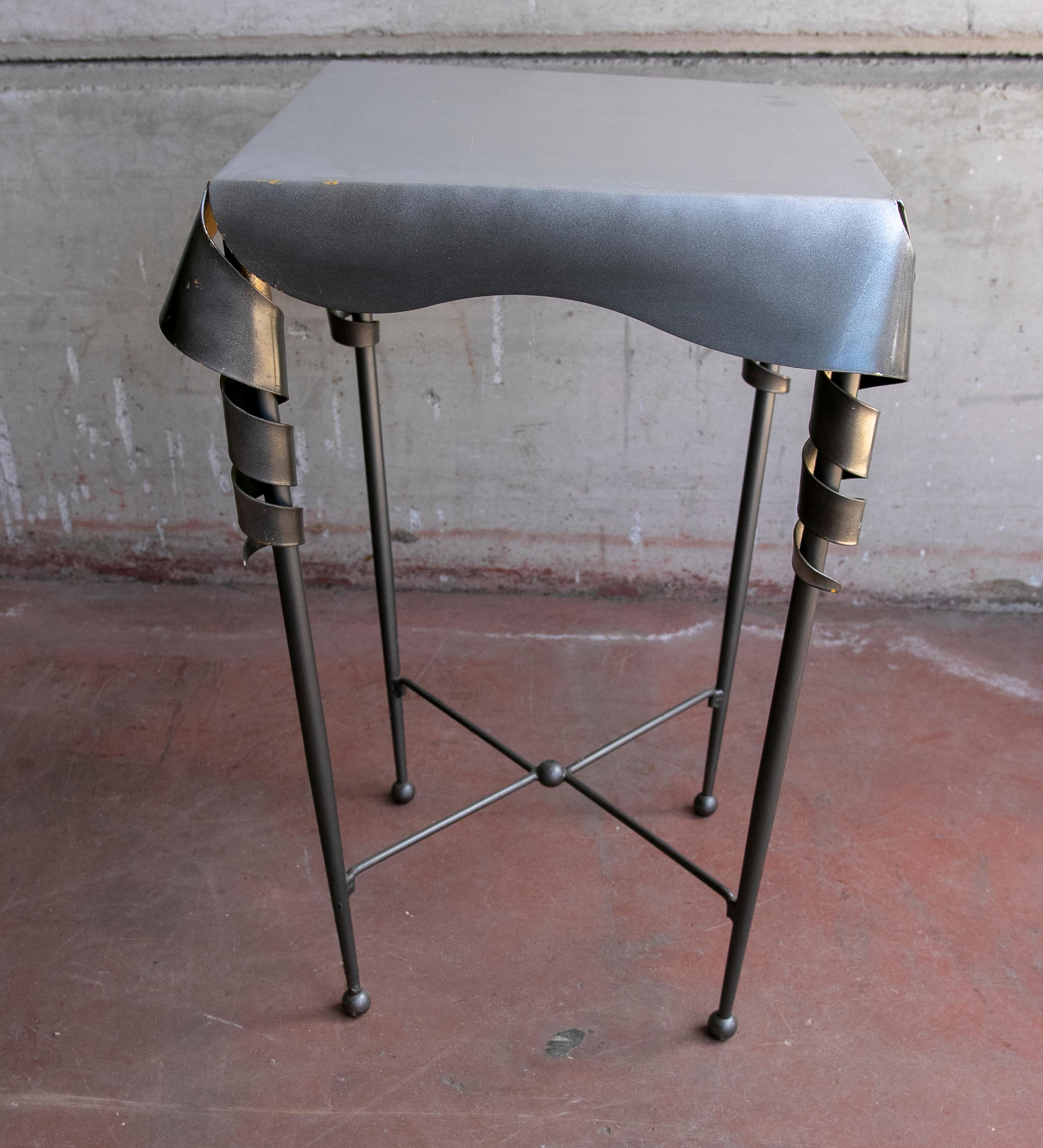 1980s Design Iron Side Table In Good Condition In Marbella, ES