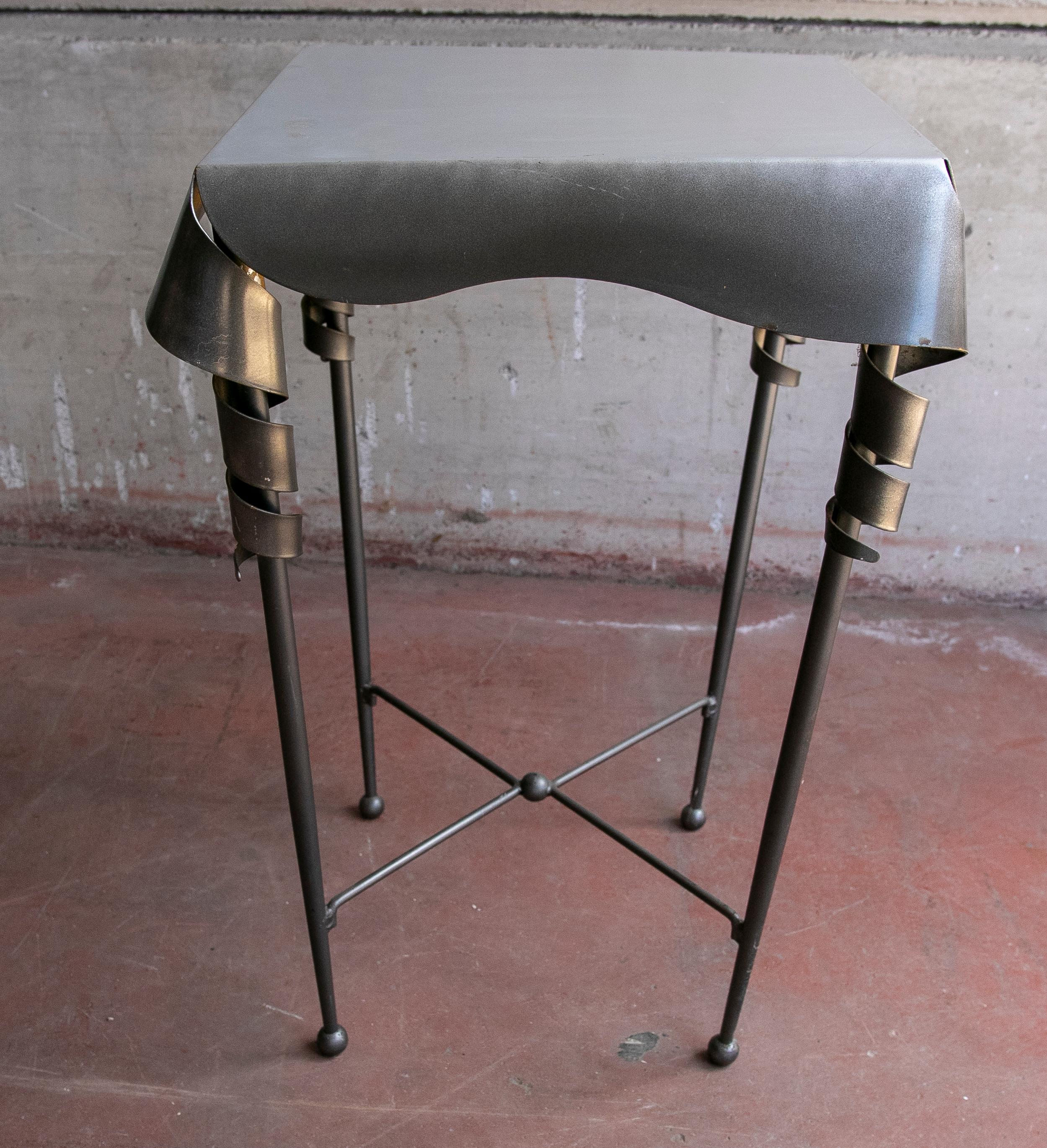 1980s Design Iron Side Table 4