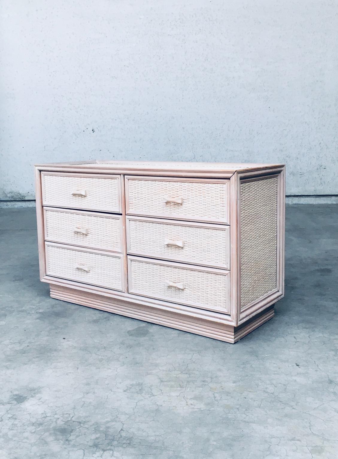 Rattan Cassettiera in rattan lavato di design anni '80 in vendita