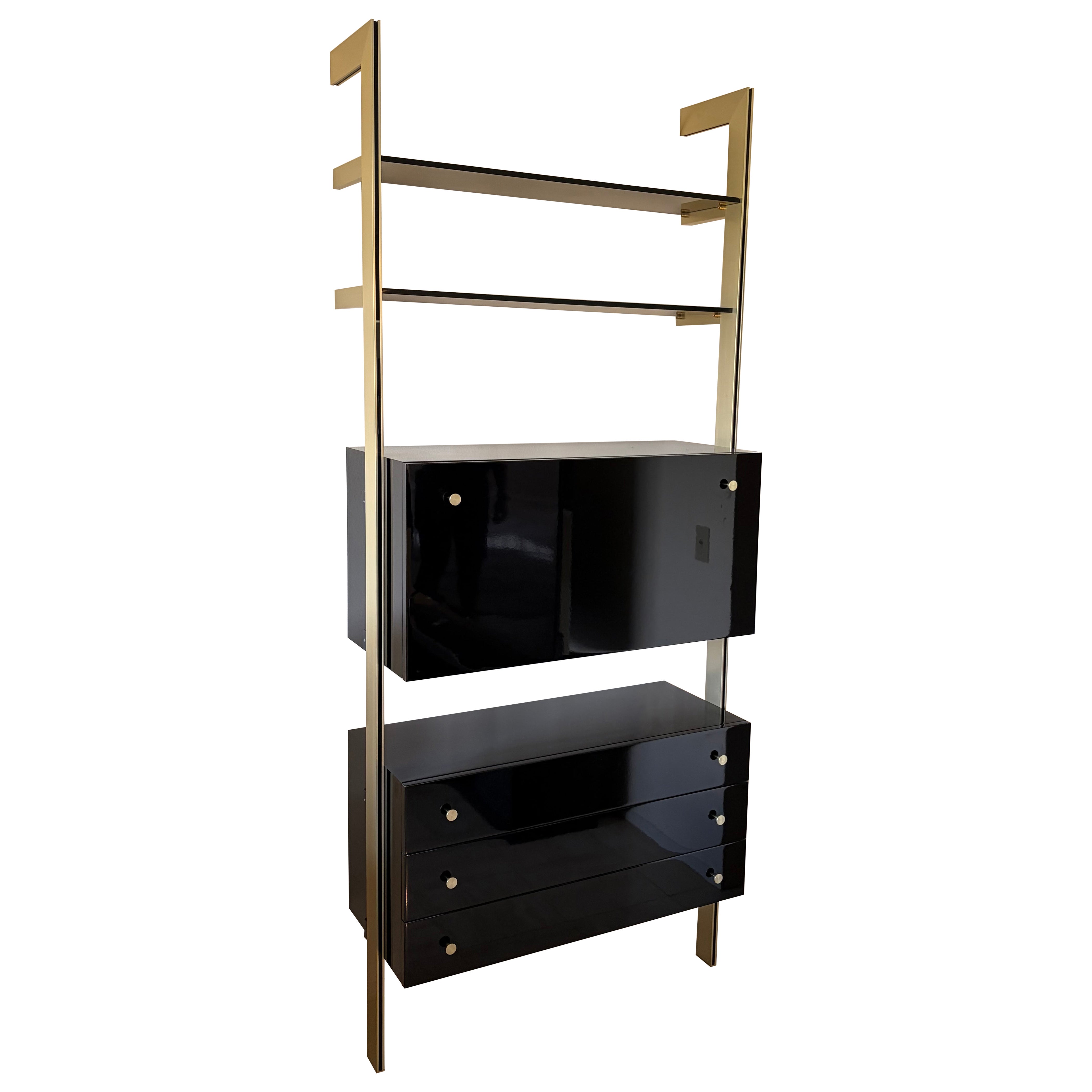 Mensola da parete di design anni '80, nero, ottone in vendita