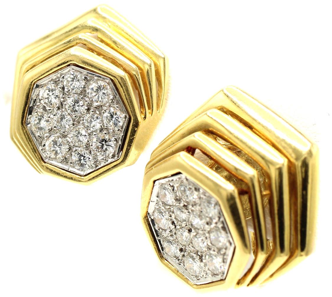 Clip per orecchie in oro giallo 18 carati con diamante degli anni '80 In condizioni ottime in vendita a New York, NY