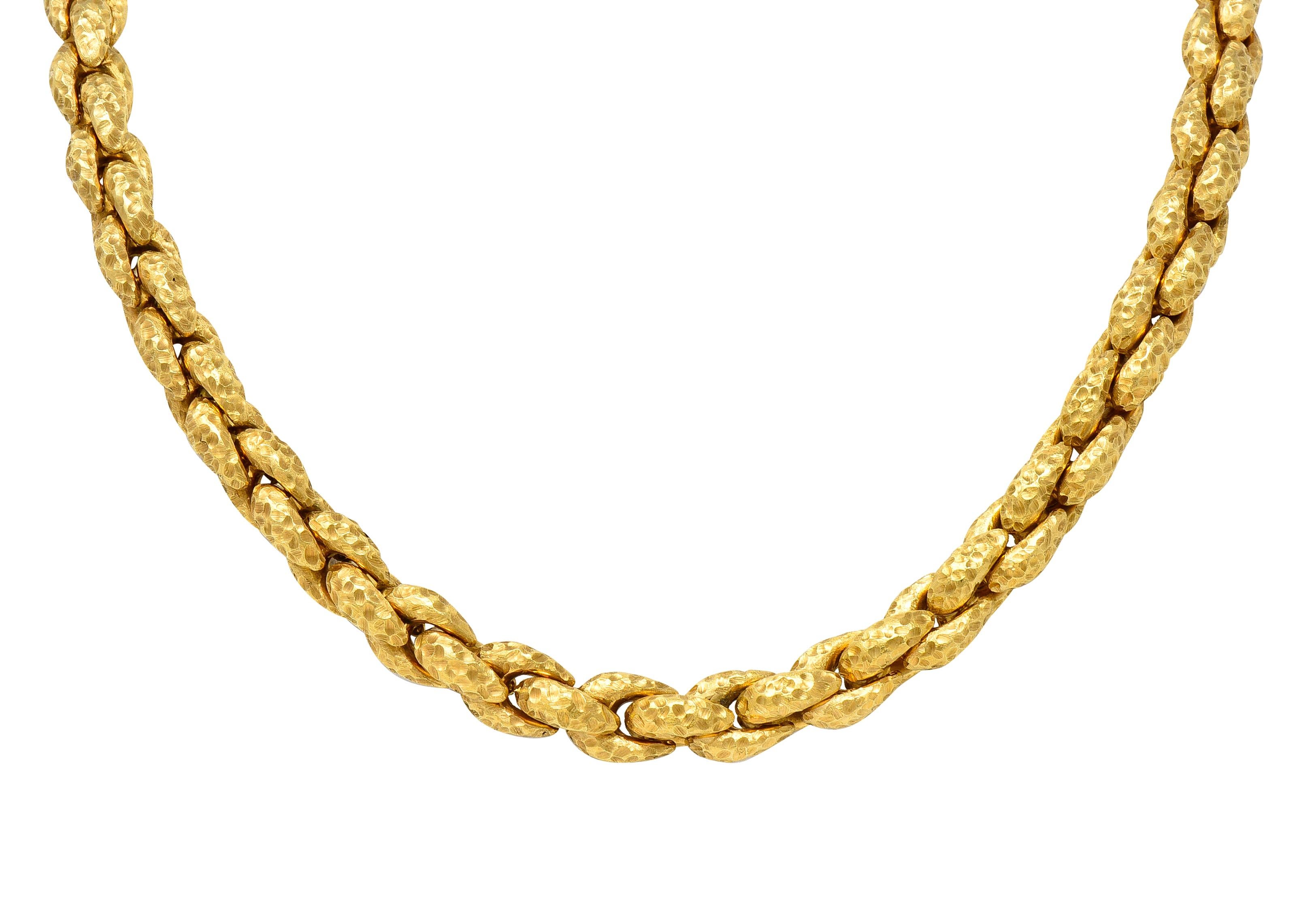 1980s Diamond 18 Karat Yellow Gold Hammered Cable Chain Vintage Necklace 2