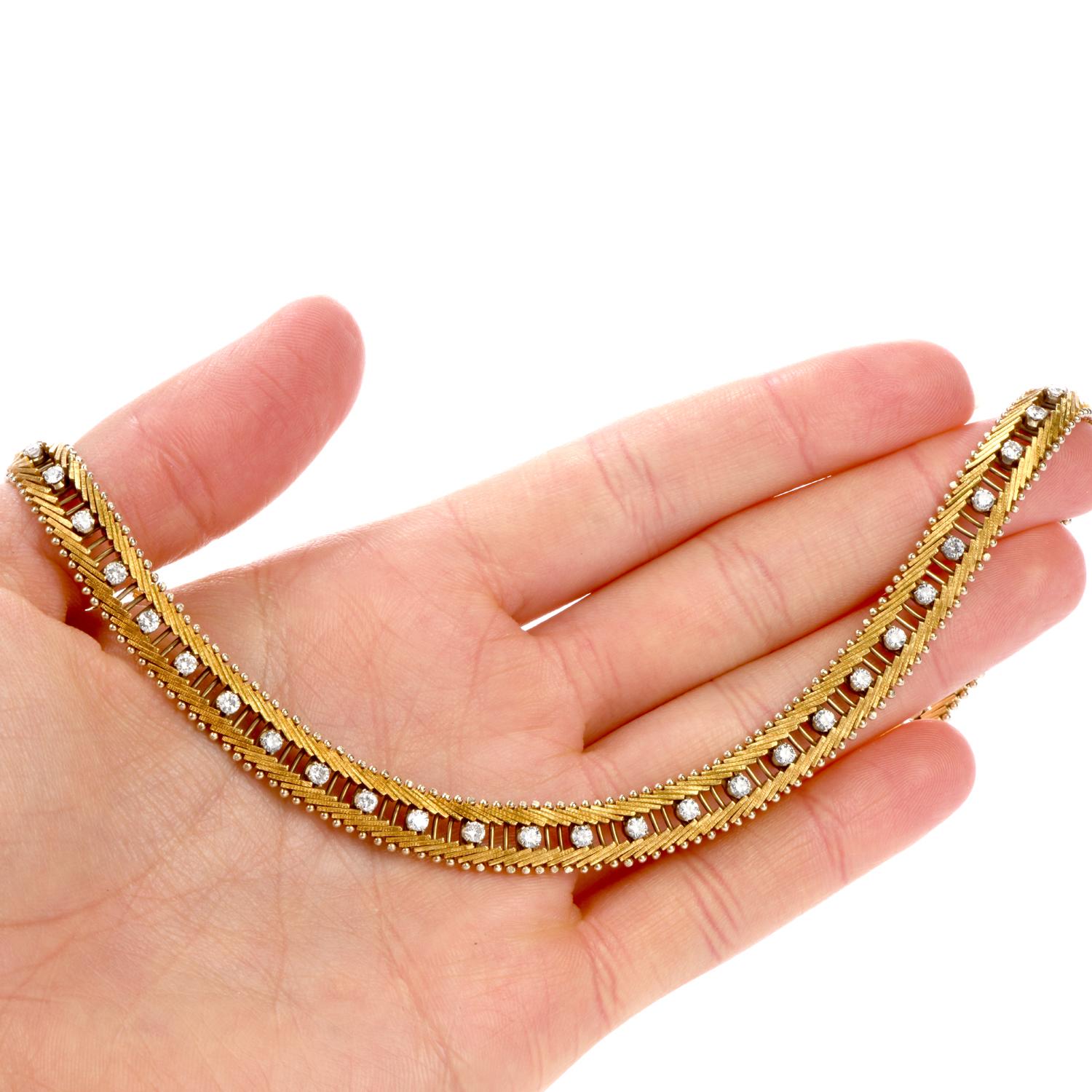 Women's 1980s Diamond 18 Karat Gold Serpentine Link Choker Necklace