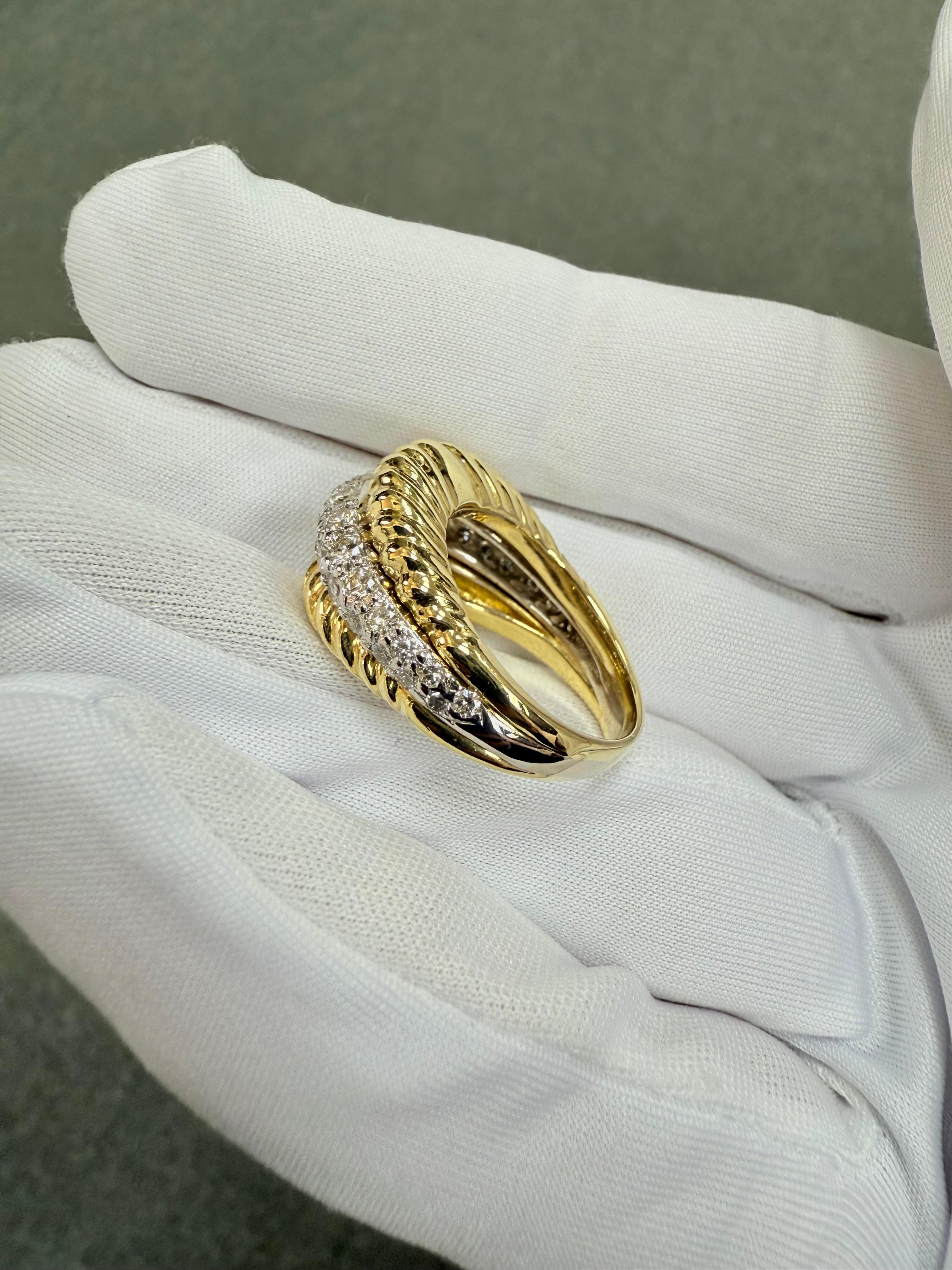 Anello a cupola con diamante 18 carati bicolore degli anni '80 in vendita 7