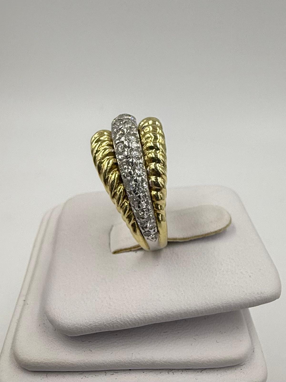 Anello a cupola con diamante 18 carati bicolore degli anni '80 In condizioni buone in vendita a Los Angeles, CA