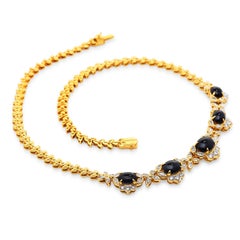 1980's Diamond 20.20cts Cabochon Sapphire 18K Gold Flower Link Necklace