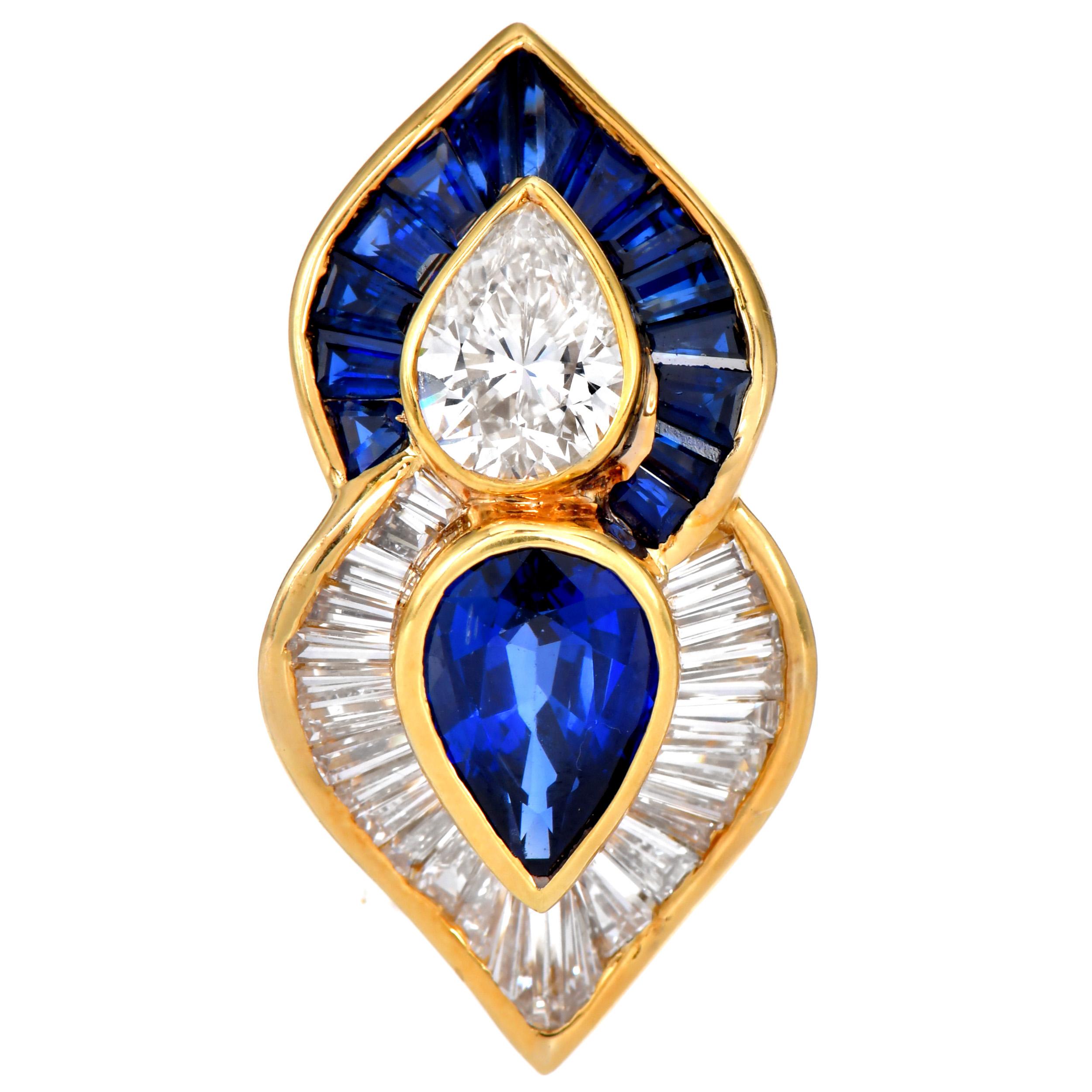 1980s  Diamant 13.03cttw Saphir  Boucles d'oreilles à pince en or jaune 18K en vente 2