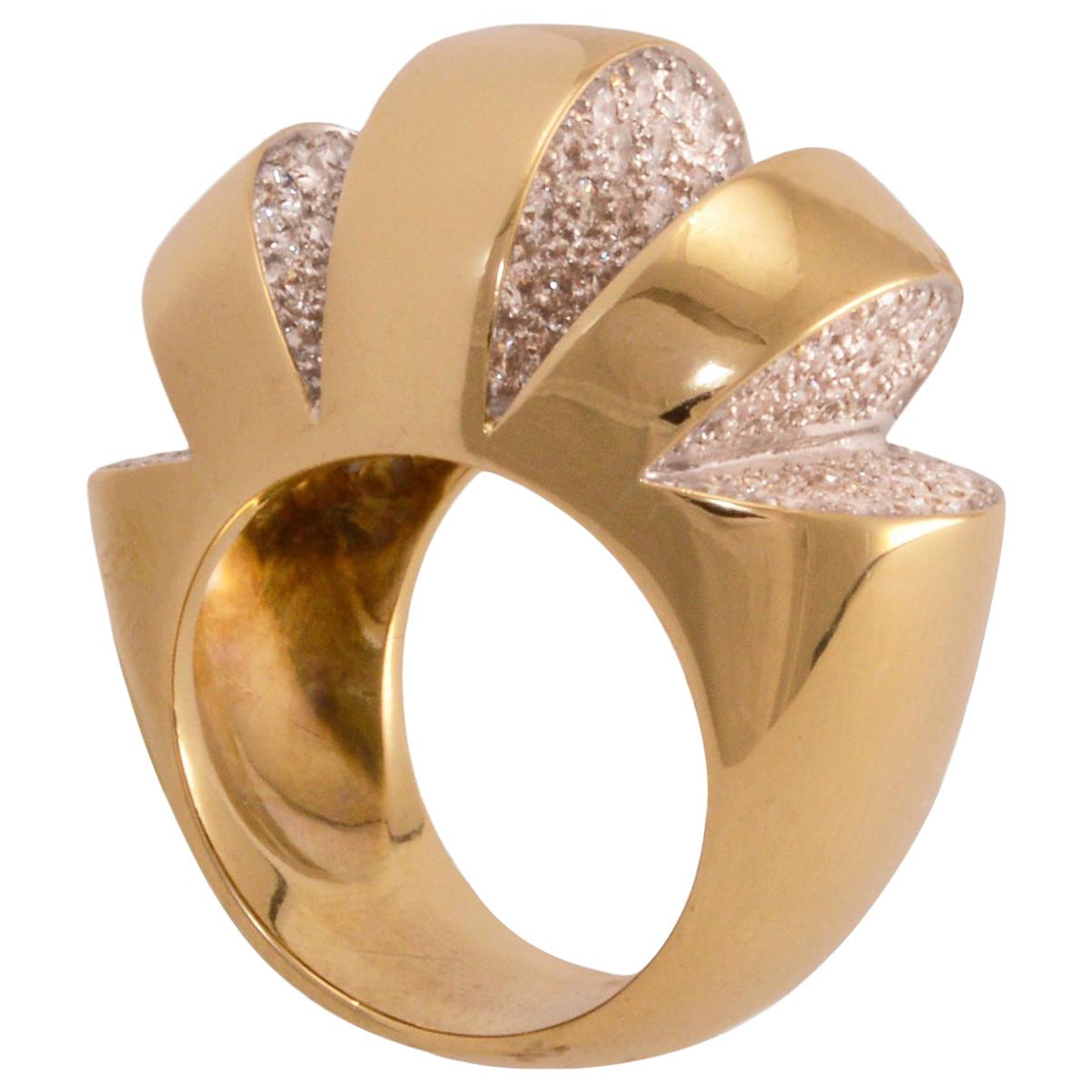 Diamond and Yellow Gold Cocktail Ring Circa 1980 For Sale