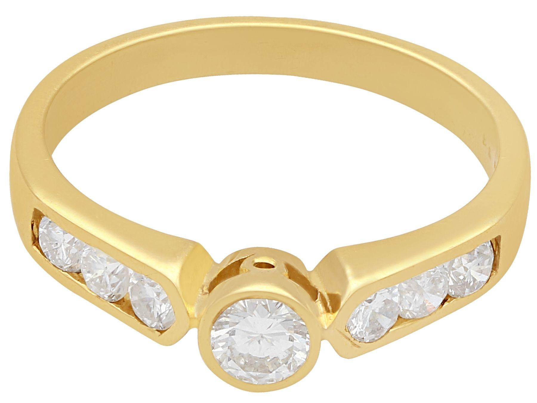 Round Cut Vintage European Diamond and Yellow Gold Cocktail Ring For Sale