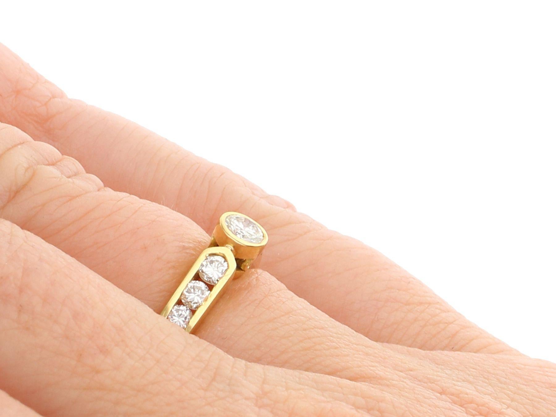 Vintage European Diamond and Yellow Gold Cocktail Ring For Sale 1
