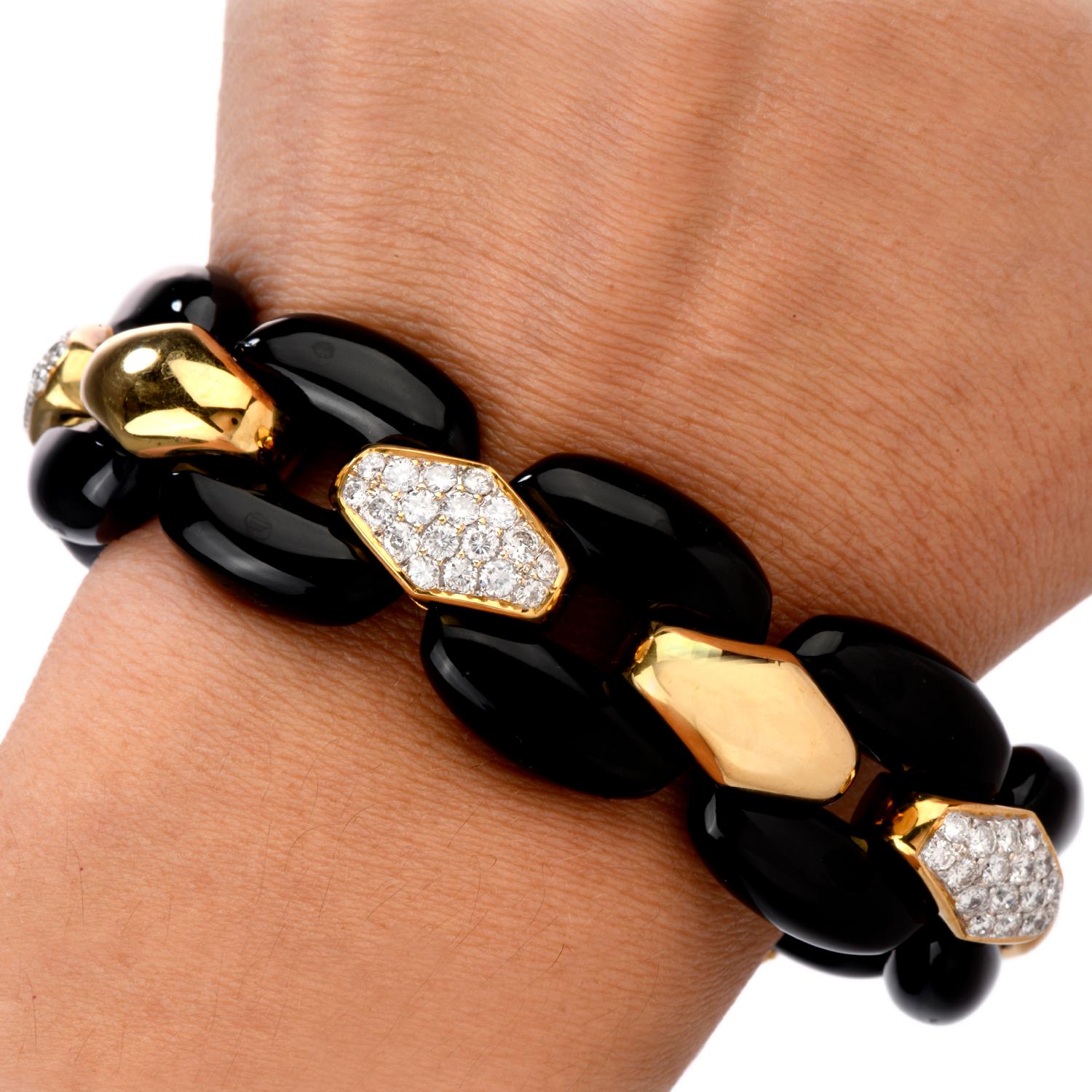Modern 1980s Diamond Black Onyx Panther Link 18 Karat Bracelet