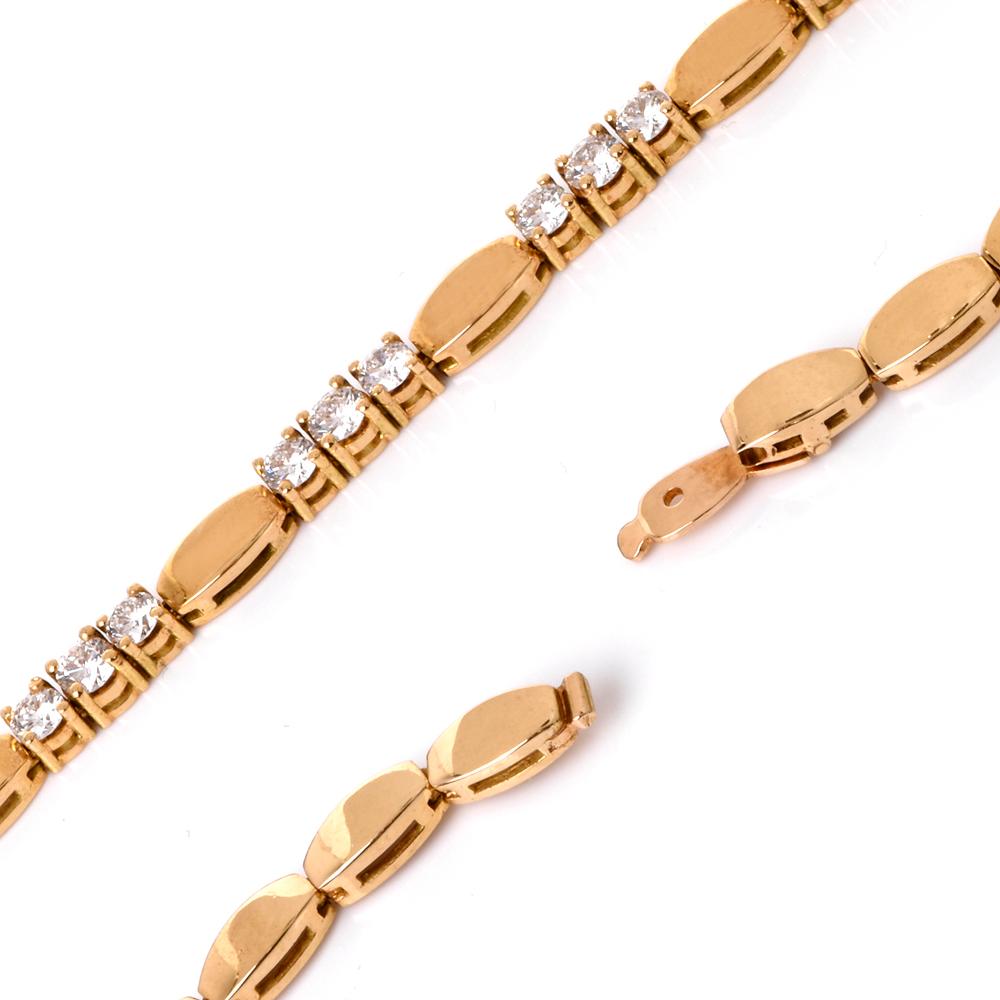 Women's 1980s Diamond Choker 18 Karat Gold Link Necklace