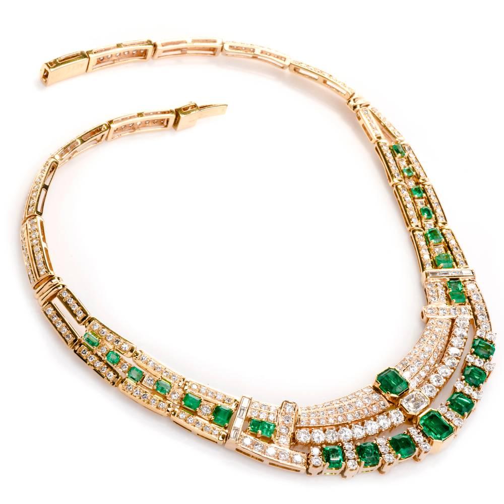 1980s Diamond Emerald 18 Karat Yellow Gold Link Necklace In Excellent Condition In Miami, FL