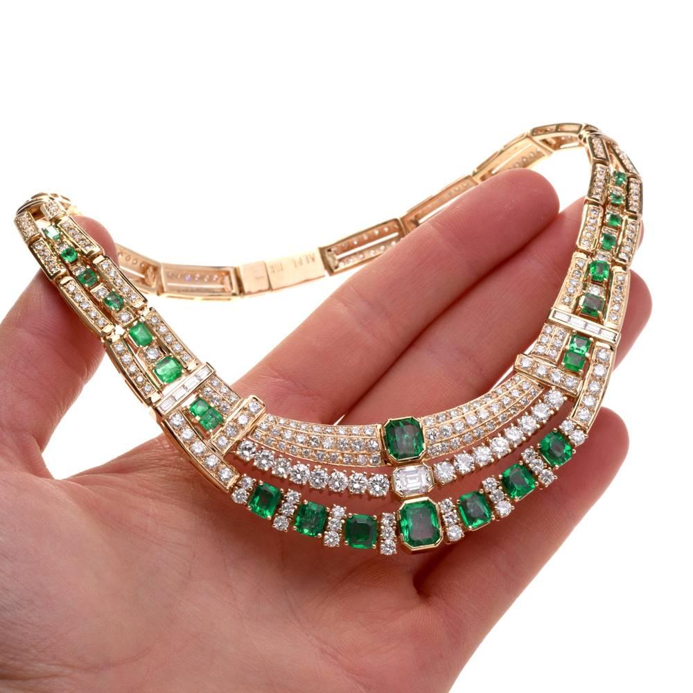 1980s Diamond Emerald 18 Karat Yellow Gold Link Necklace 2