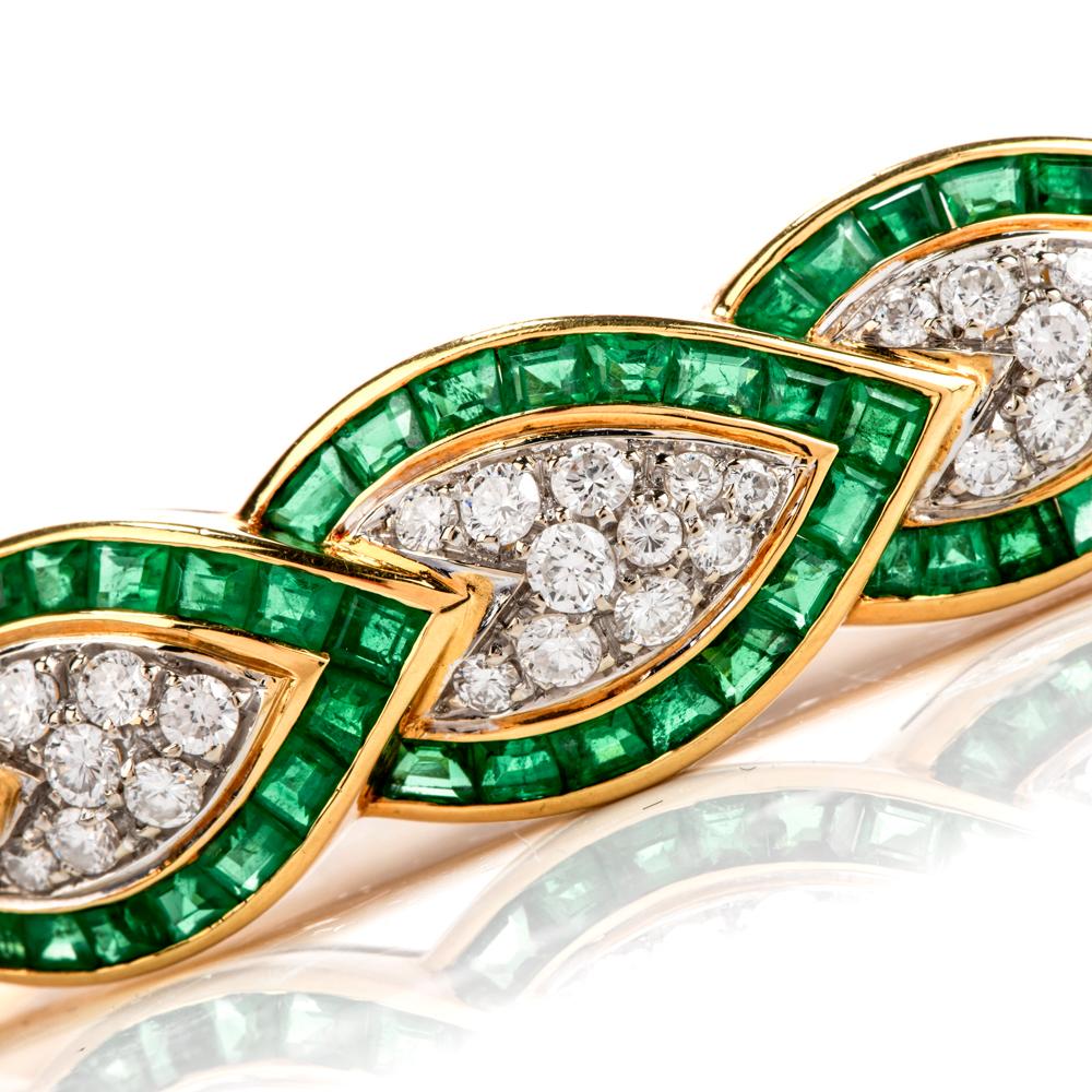 his beautiful  1980's Estate Diamond & Emerald leaf style bangel bracelet is crafted in 18K yellow gold.

it is set with viberant Genuine Colombian Emeralds set in chanels and high quality natural diamond Pave-set.

Material: 18K yellow
