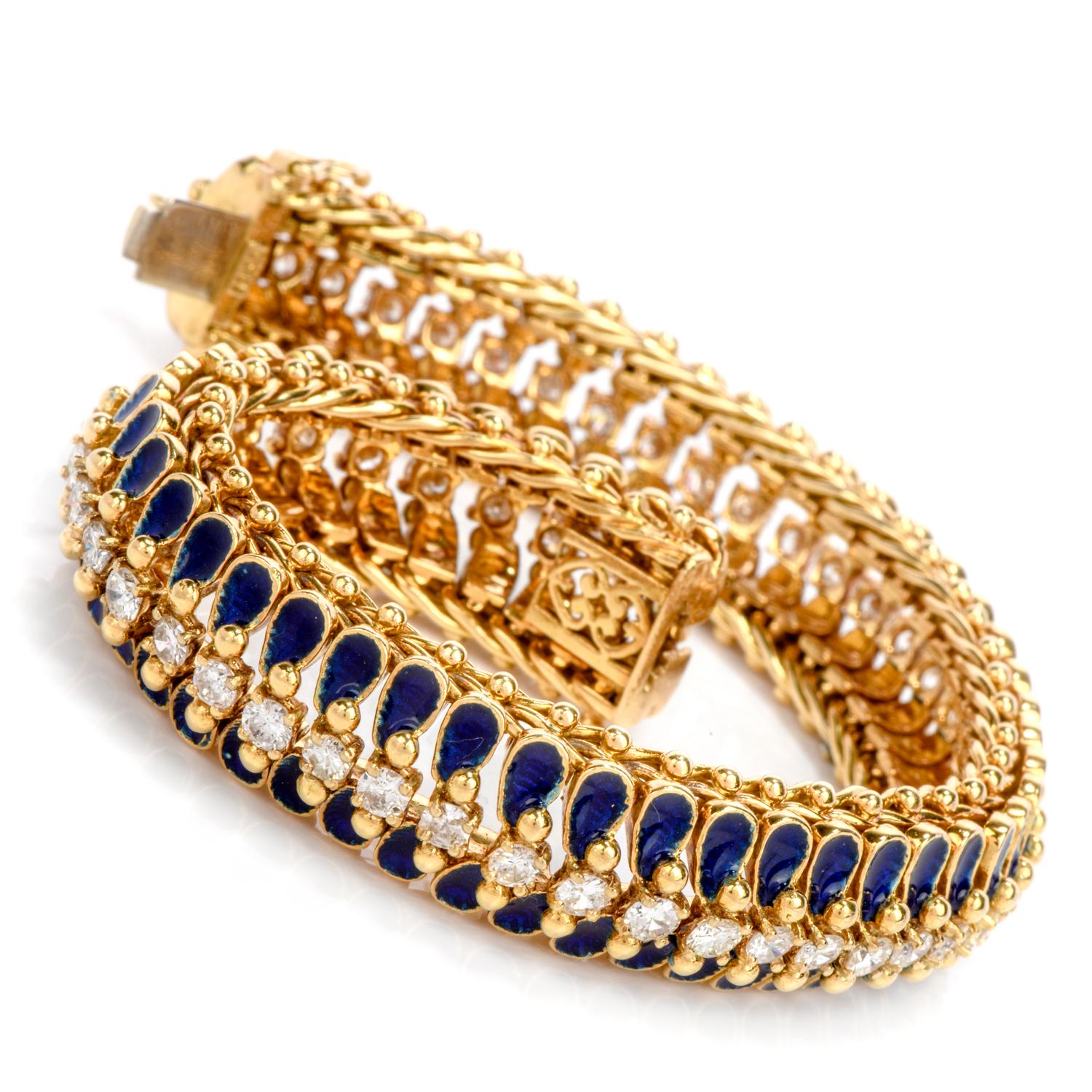 Live in memories of an era gone by in this majestic

Harlequin styled bracelet crafted in 18K yellow gold.

The 55 billowing links of the vintage bracelet each feature one round

faceted bright white, sparkling diamond in the center.

On either side