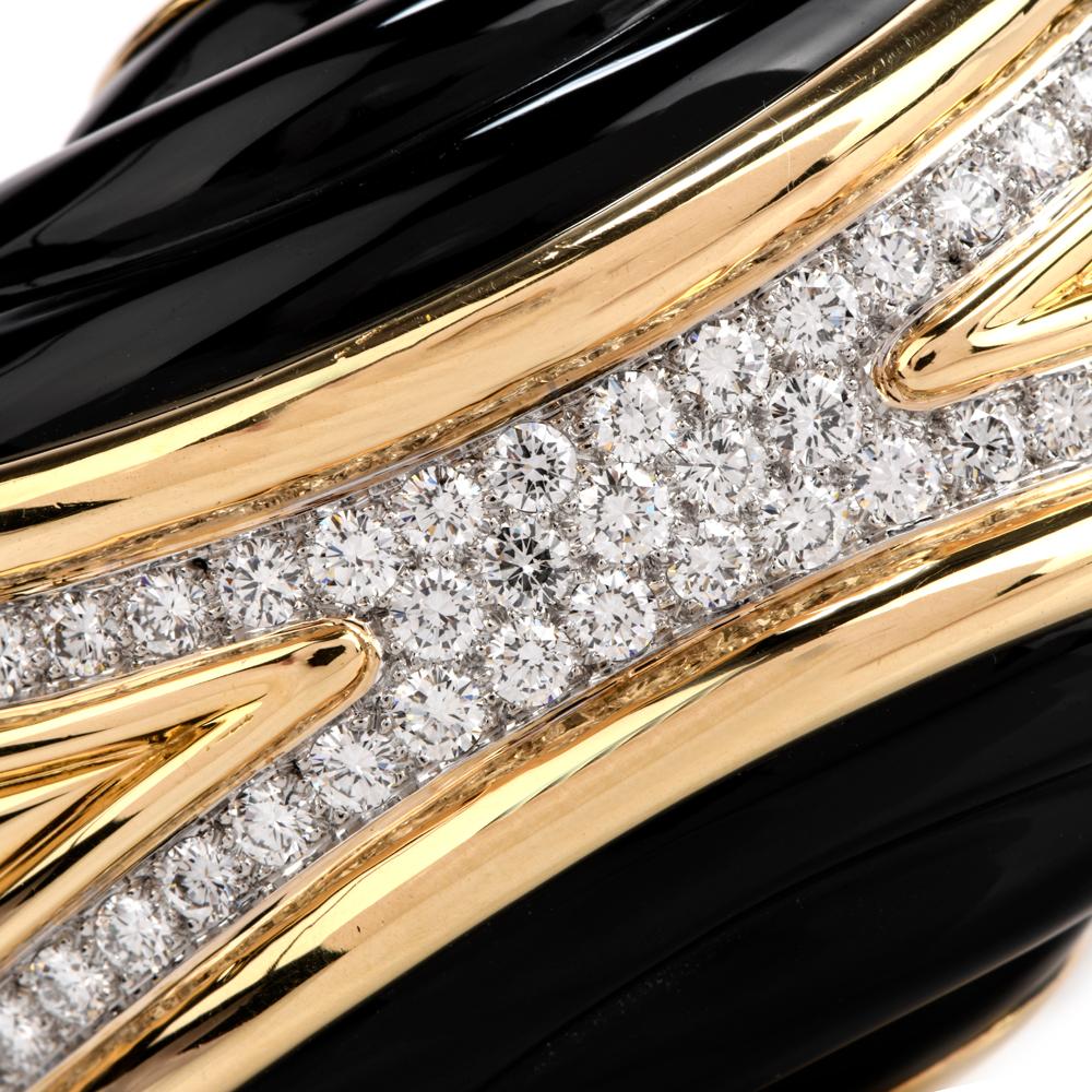 Women's or Men's 1980s Diamond Onyx 18 Karat Gold Large Wide Bangle Bracelet For Sale