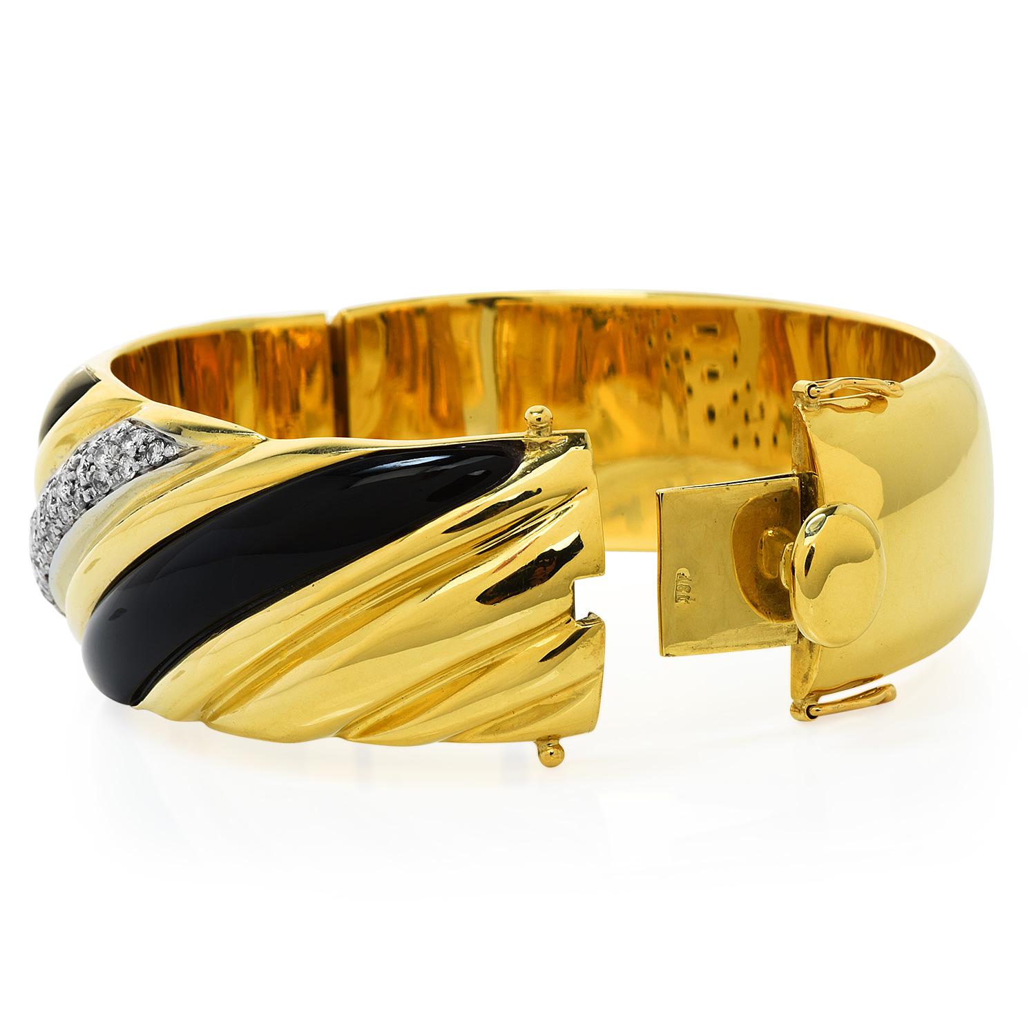 Women's 1980S Diamond Onyx 18K Yellow Gold Wide Striped Bangle Bracelet