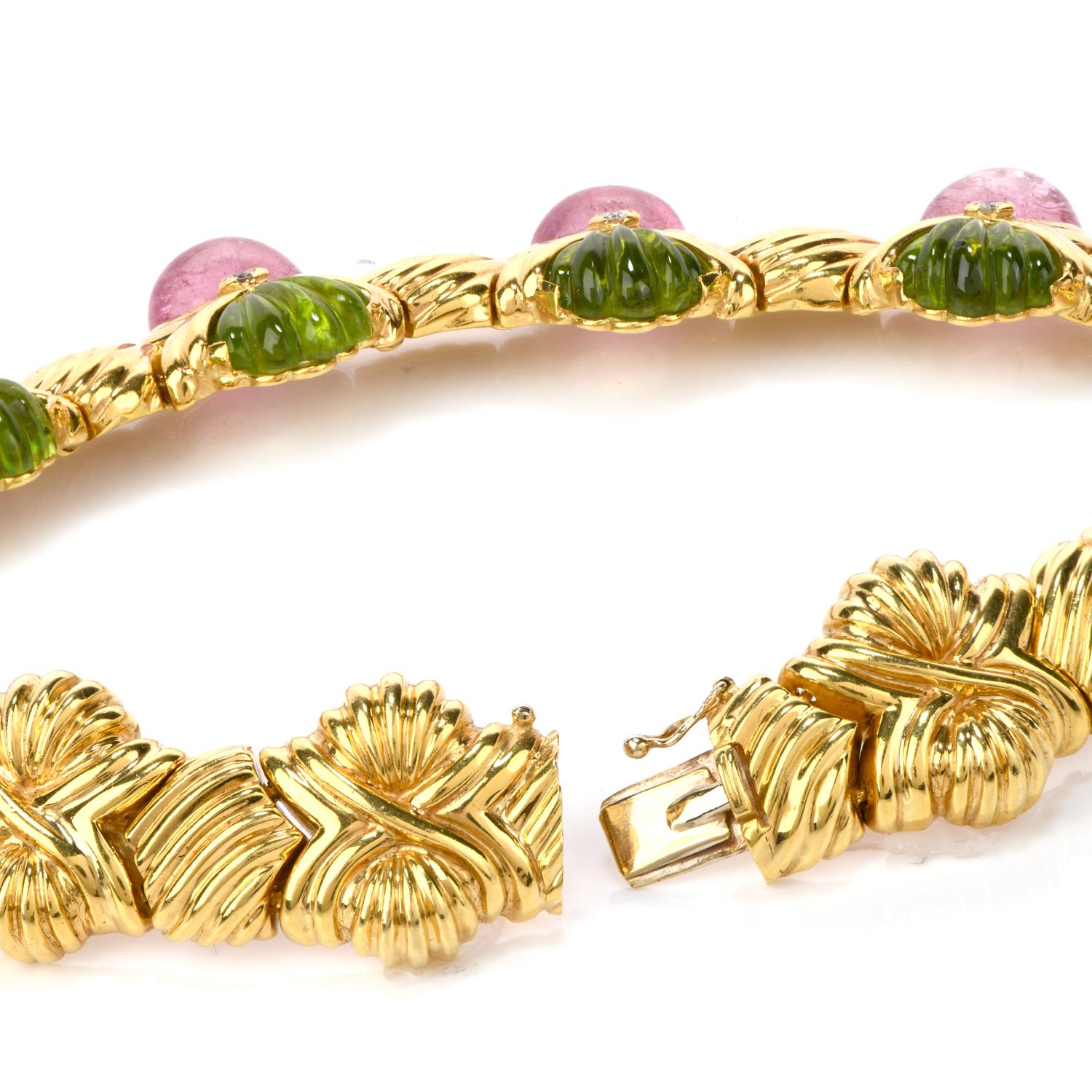 1980s Diamond Peridot and Tourmaline 18 Karat Gold Collar Necklace In Excellent Condition In Miami, FL
