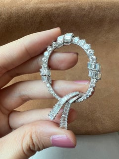 1980s Diamond Ribbon Wreath Brooch in 18 Karat White Gold