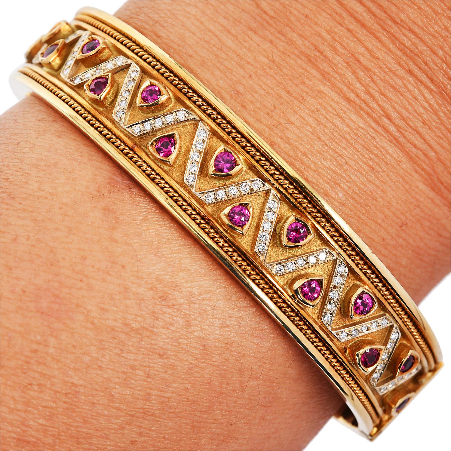 Modern 1980S Diamond Ruby 18K Gold Detailed Bangle Bracelet For Sale