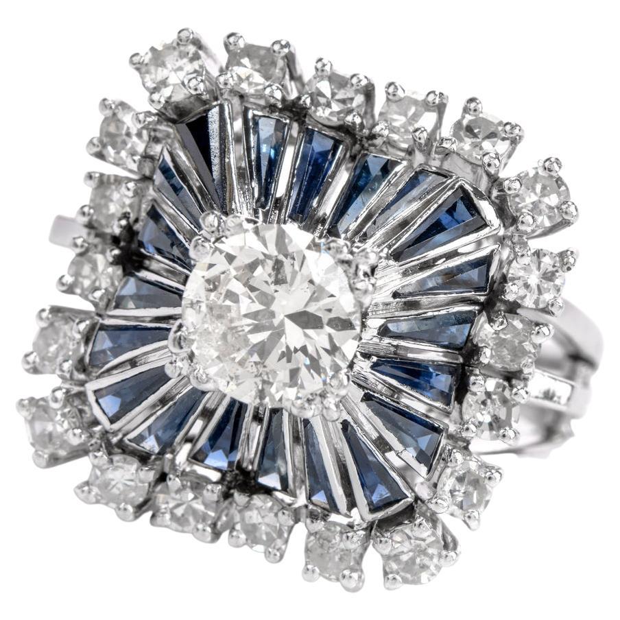1980er Jahre Diamant Saphir Quadratischer Pinwheel Platin Cocktail-Ring im Angebot