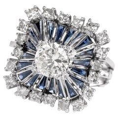 Anello da cocktail in platino con diamante e zaffiro quadrato degli anni '80