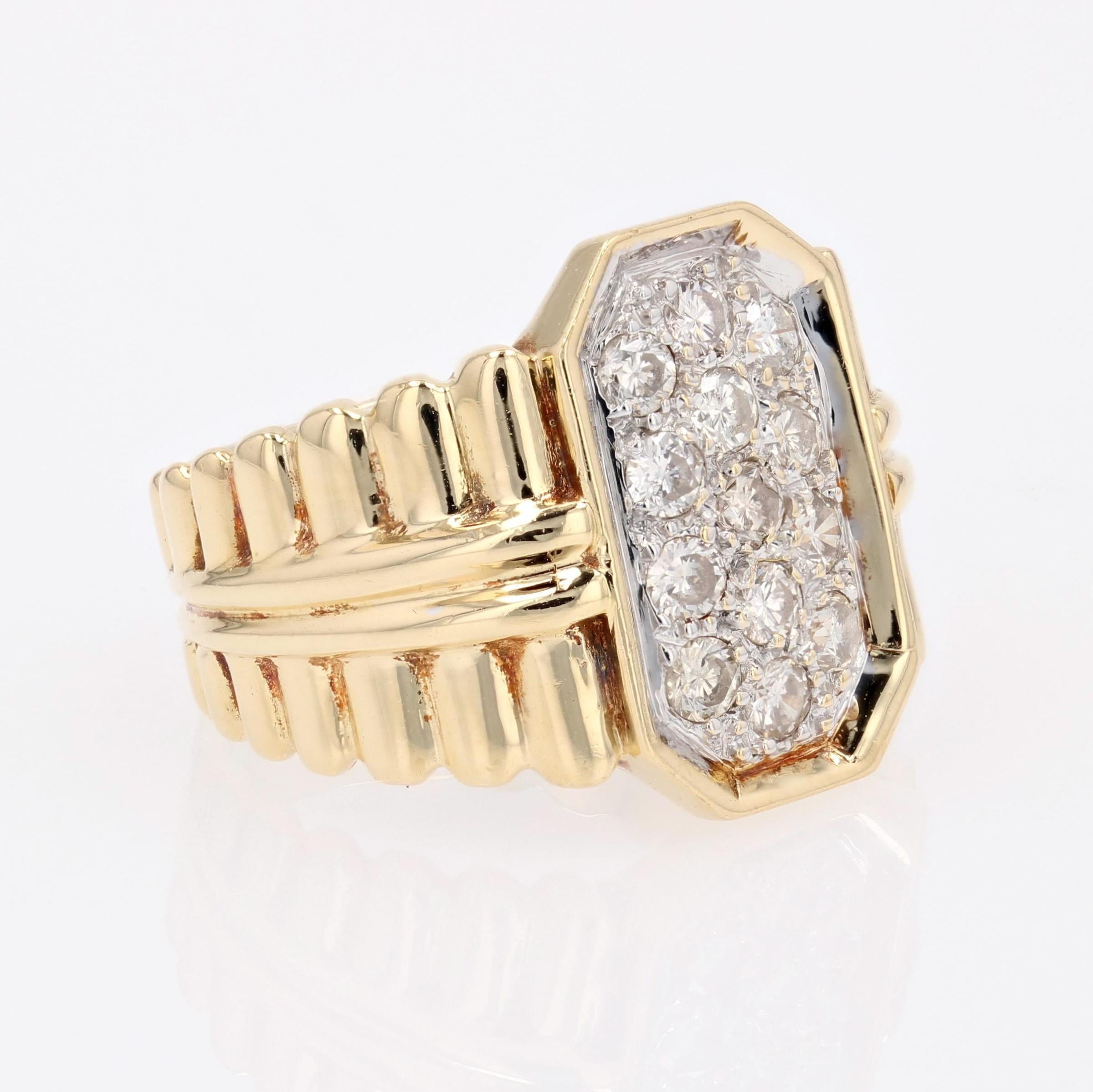 1980s Diamonds 18 Karat Yellow Gold Gadrooned Retro Ring For Sale 6