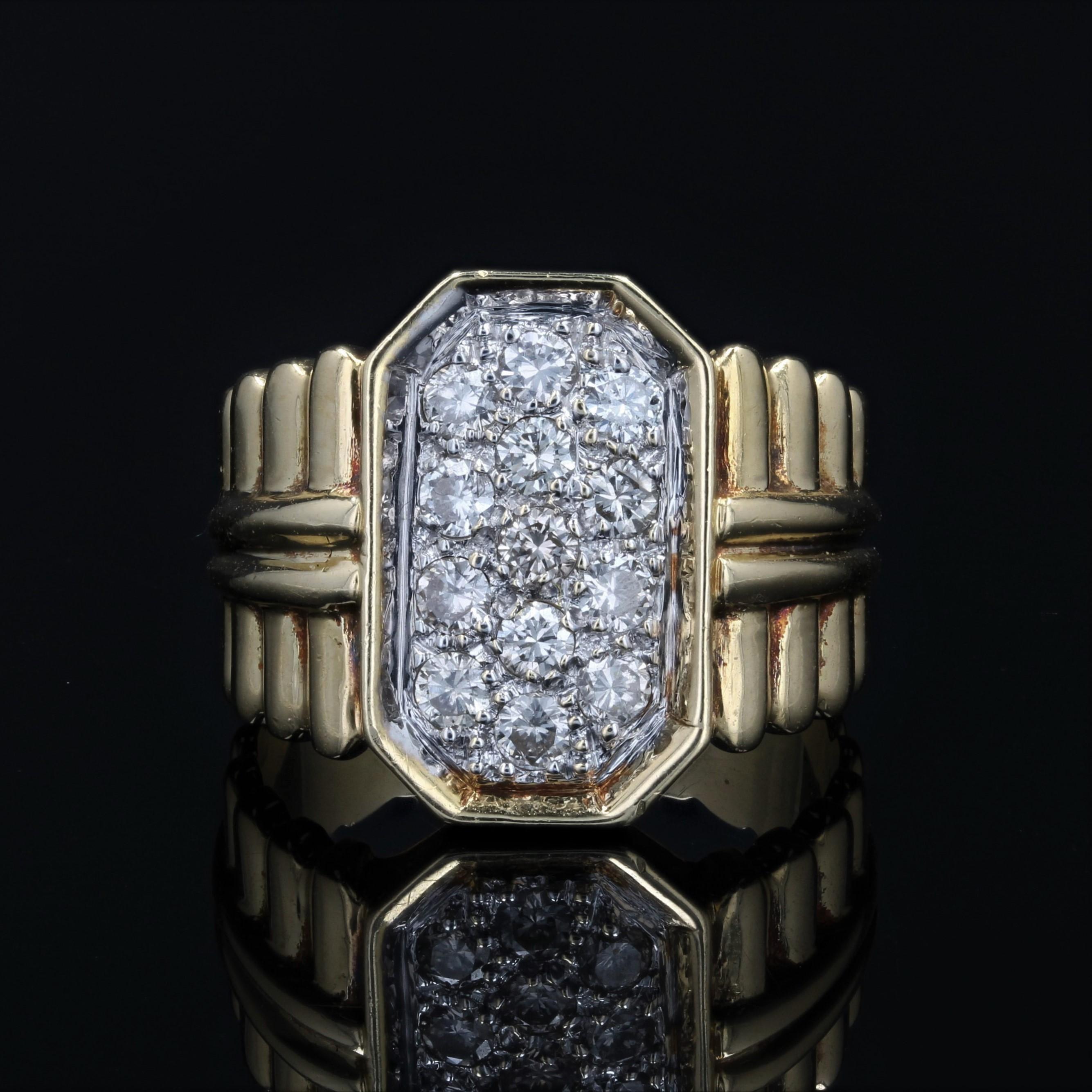Women's 1980s Diamonds 18 Karat Yellow Gold Gadrooned Retro Ring For Sale