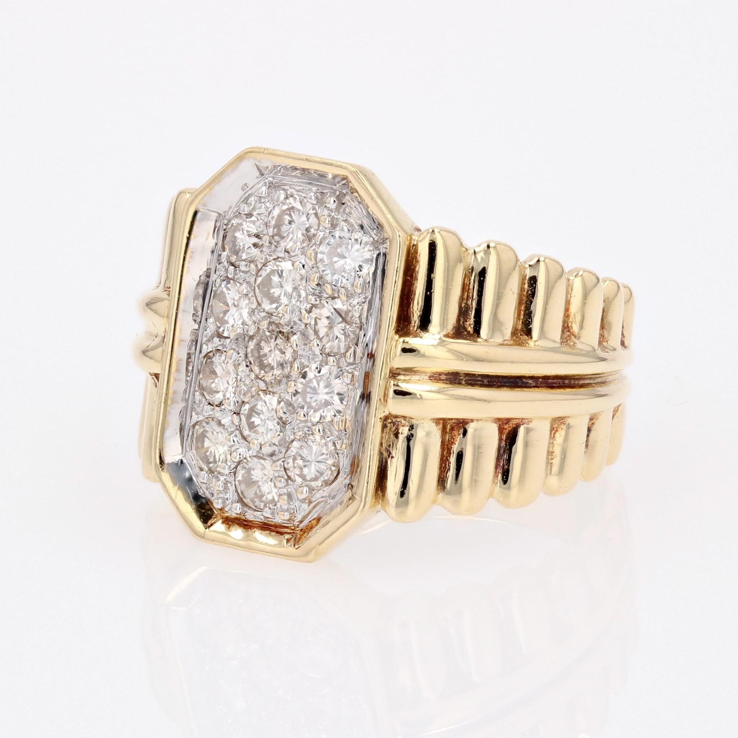 1980s Diamonds 18 Karat Yellow Gold Gadrooned Retro Ring For Sale 3