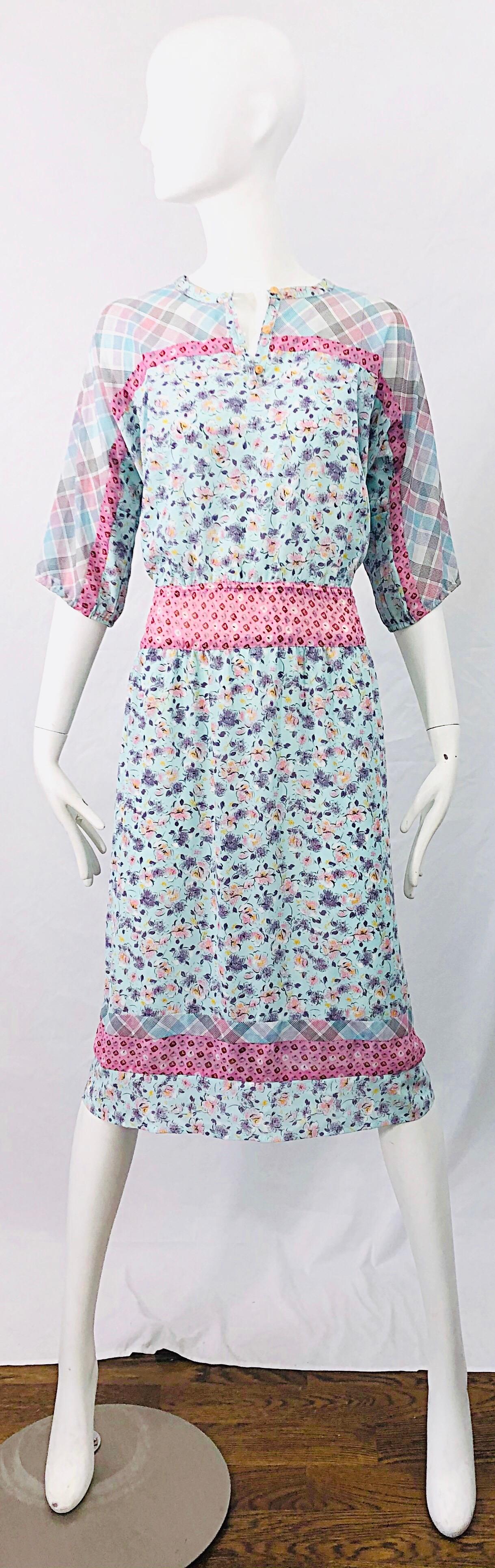 1980s Diane Freis Silk Blue + Pink Flowers and Plaid Stripes Vintage 80s Dress For Sale 9