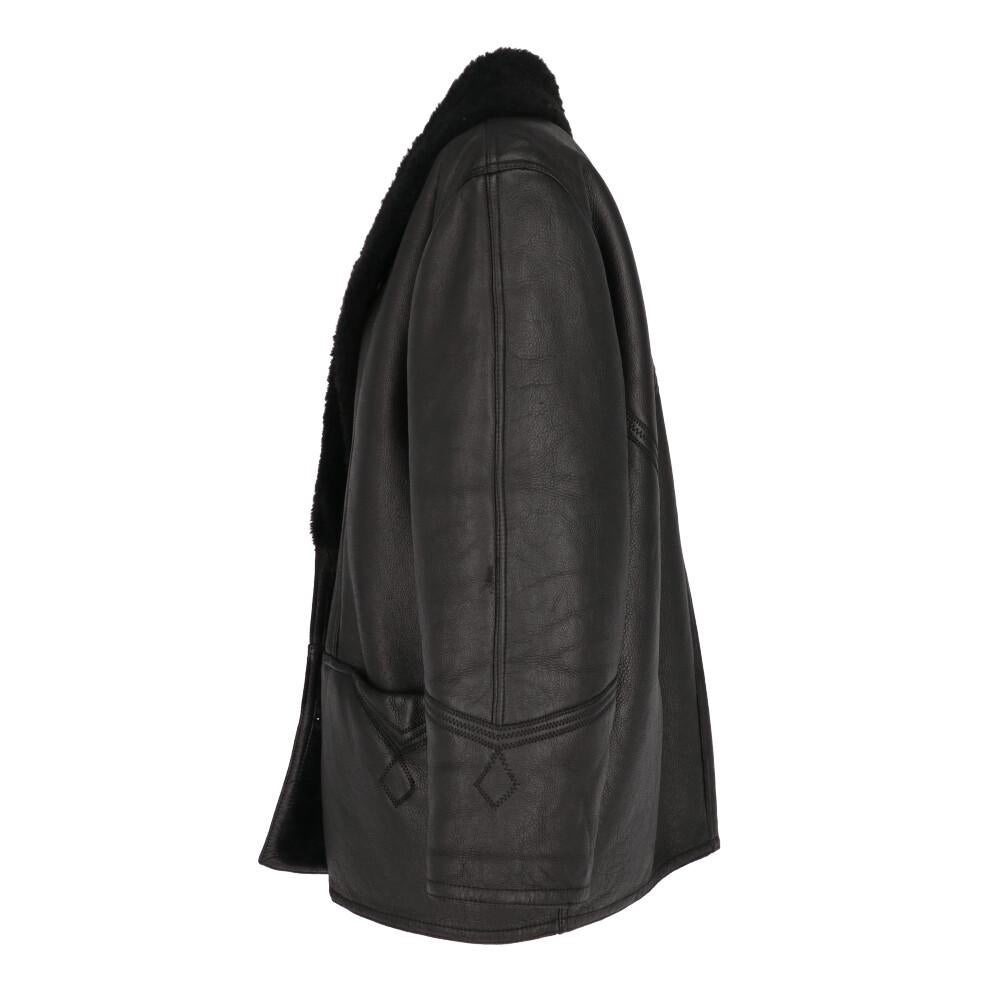 Dibi black sheepskin jacket with black fur interior. Shawl collar, front button fastening and two wide pockets.

Size: 44 IT  

Flat measurements
Height: 78 cm
Bust: 58 cm
Shoulders: 45 cm
Sleeves: 58,5 cm

Product code: X1289

Composition: 
Leather