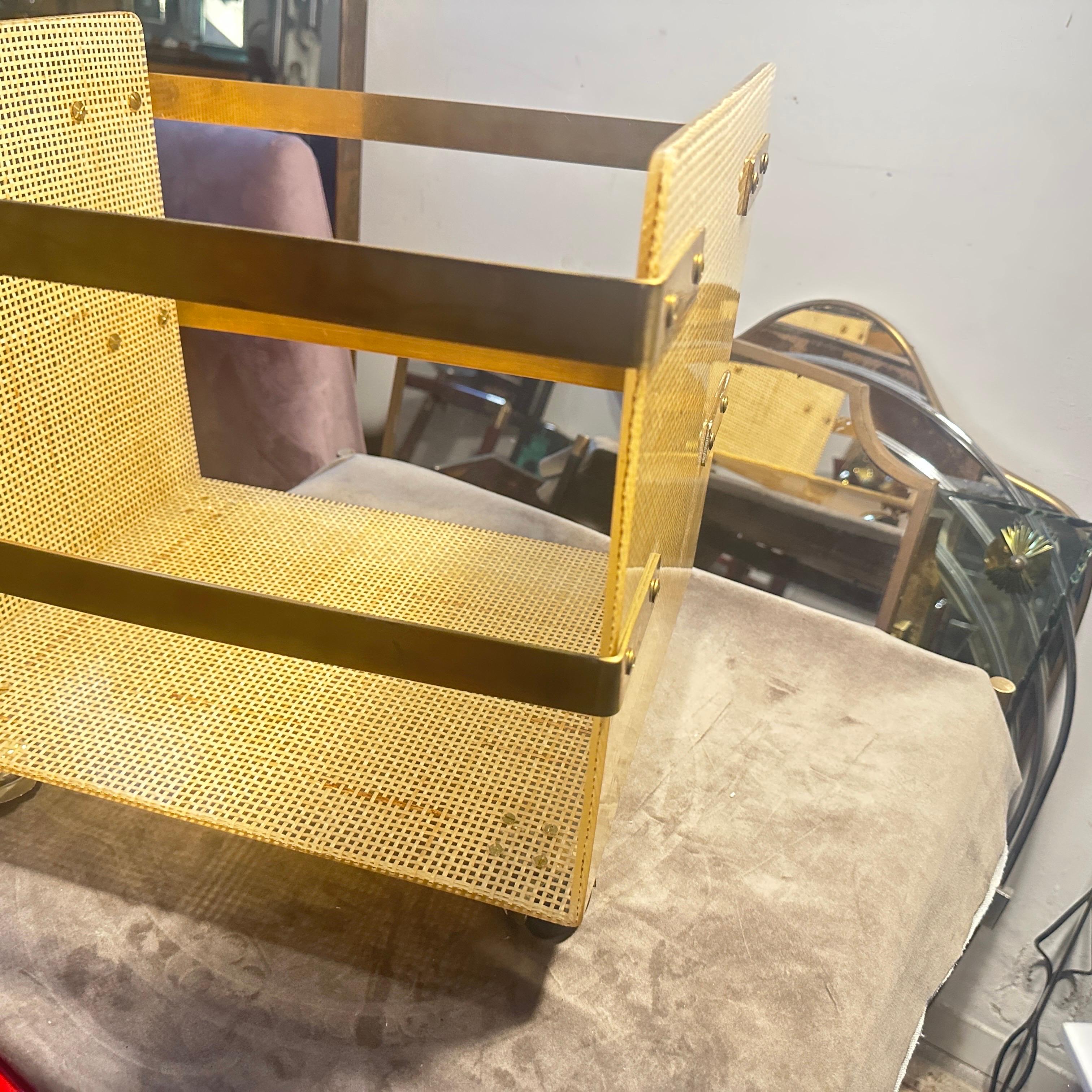 Dior Home degli anni '80, stile Mid-Century Modern, ottone e vimini, portariviste in vendita 5