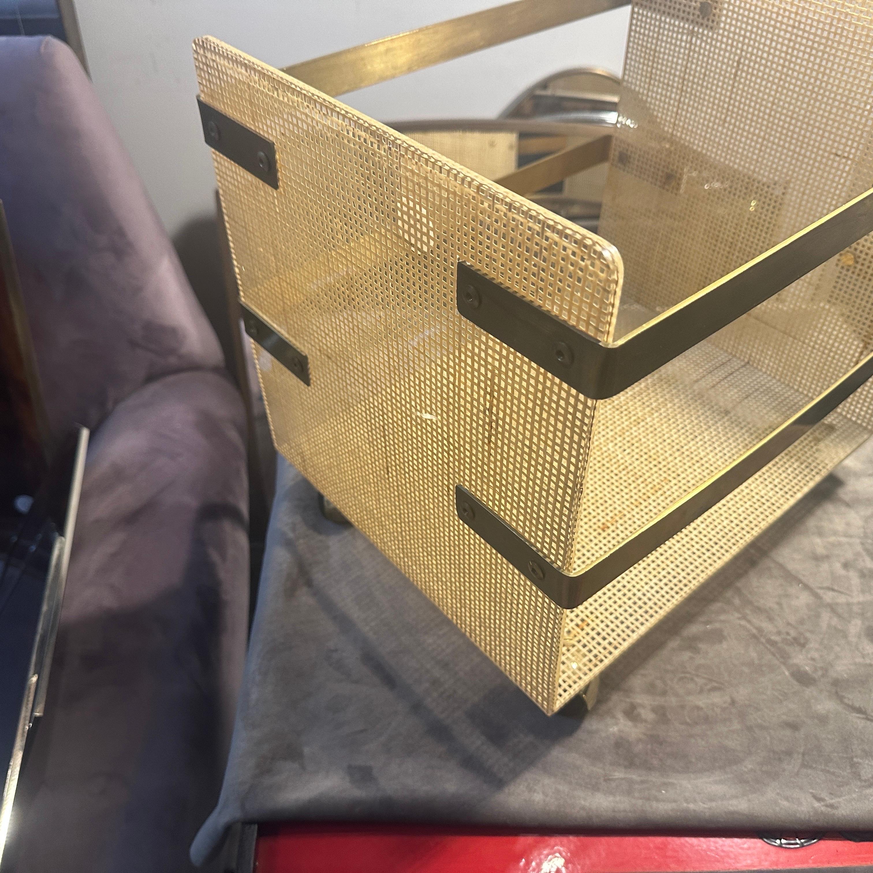 Dior Home degli anni '80, stile Mid-Century Modern, ottone e vimini, portariviste in vendita 7