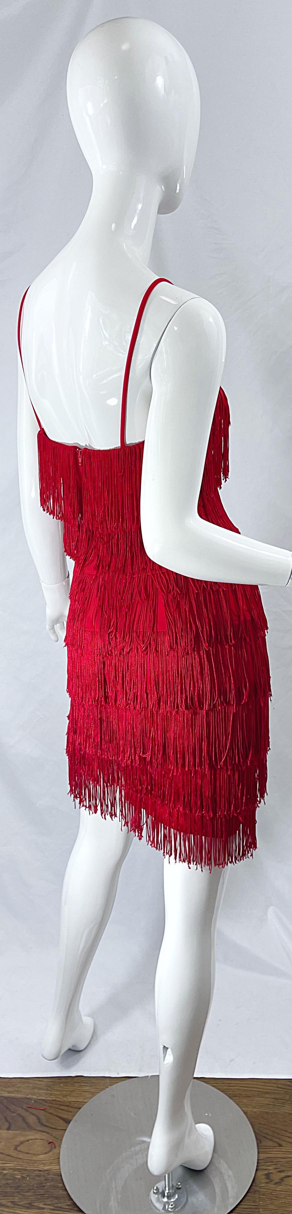 1920er Vintage 80er Jahre lippenstiftrotes Minikleid mit Fransen Größe 6 aus Jersey (Rot)