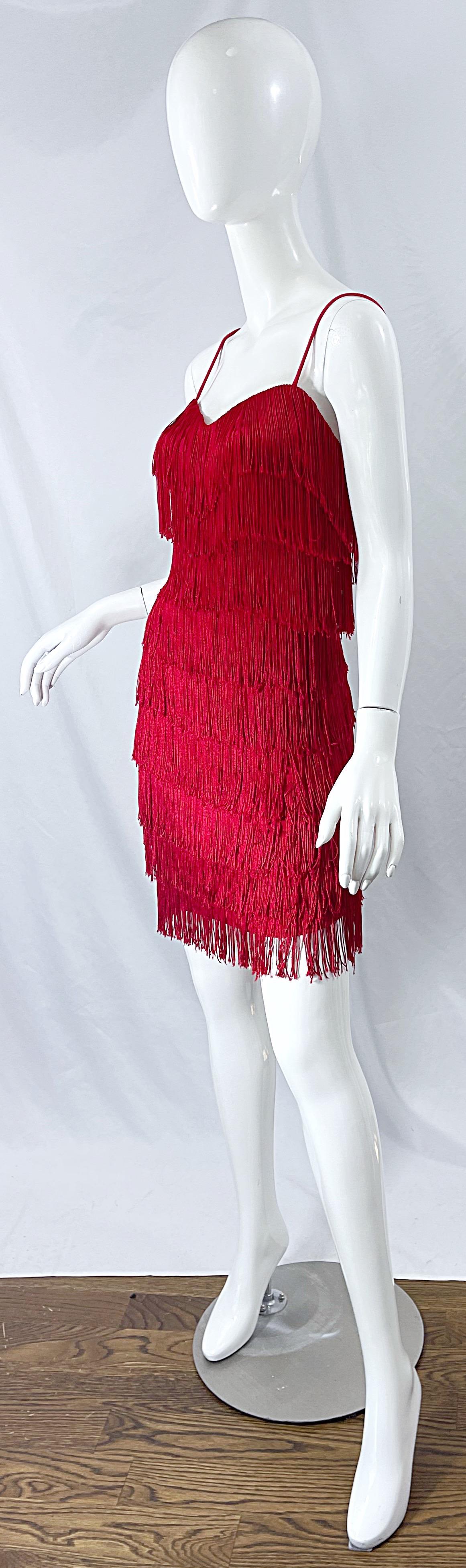 1920er Vintage 80er Jahre lippenstiftrotes Minikleid mit Fransen Größe 6 aus Jersey Damen