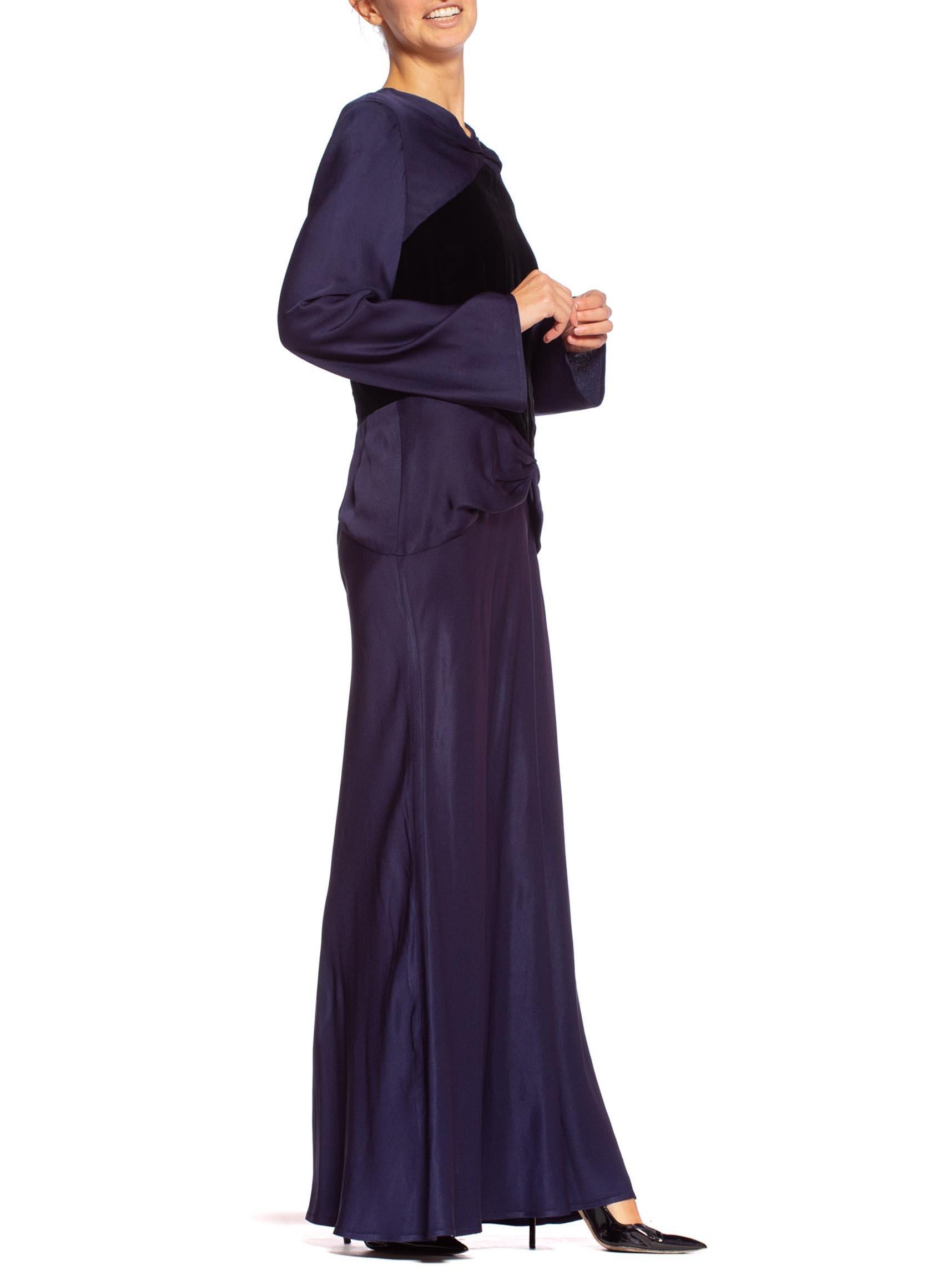 1980'S BILL BLASS Navy Blue Haute Couture Silk Crepe Back Satin Sleeved Gown Wi In Excellent Condition In New York, NY