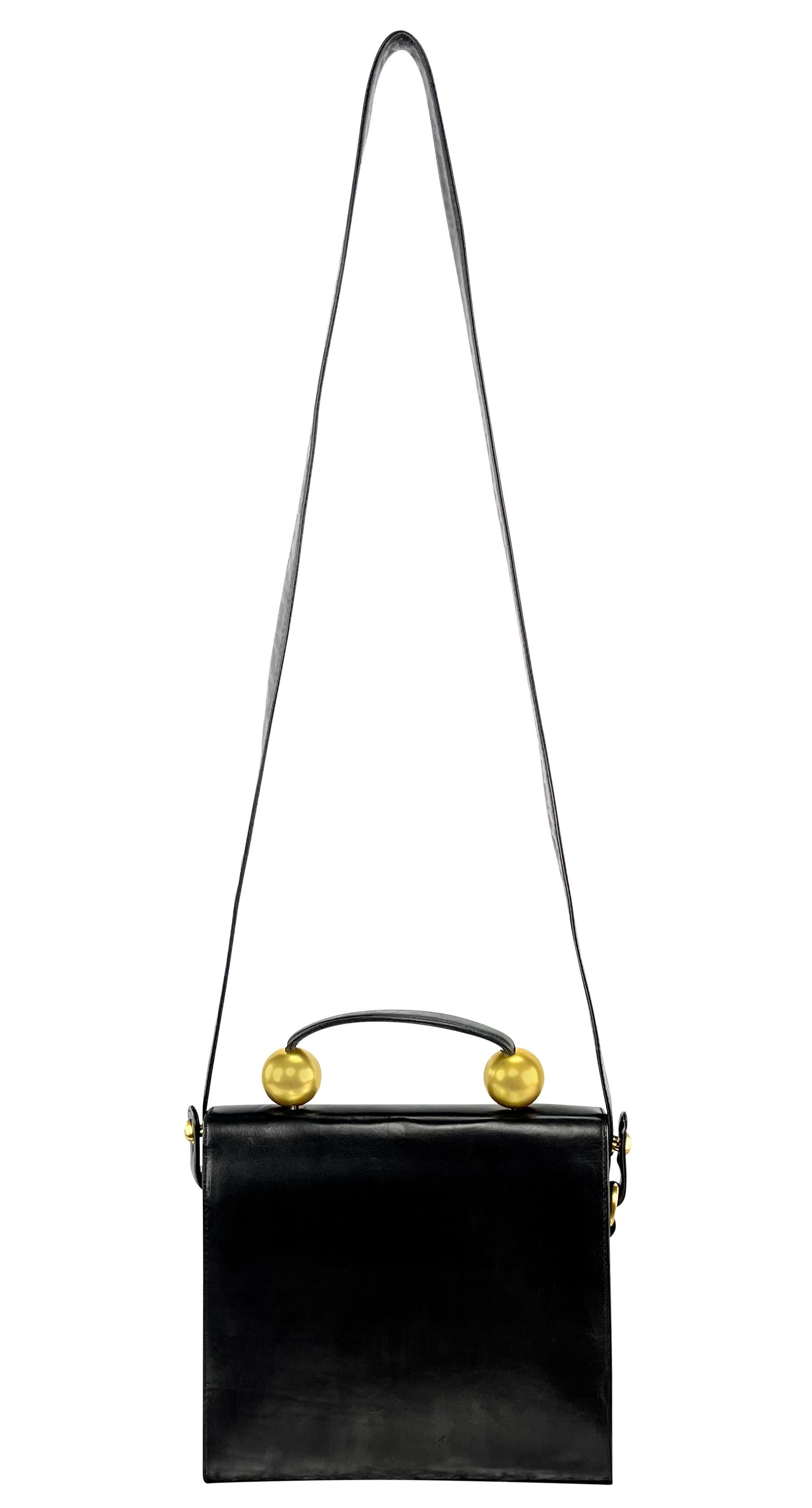 Bolso Crossbody de asa superior de piel negra Donna Karan Gold Bauble de los años 80 en venta 2