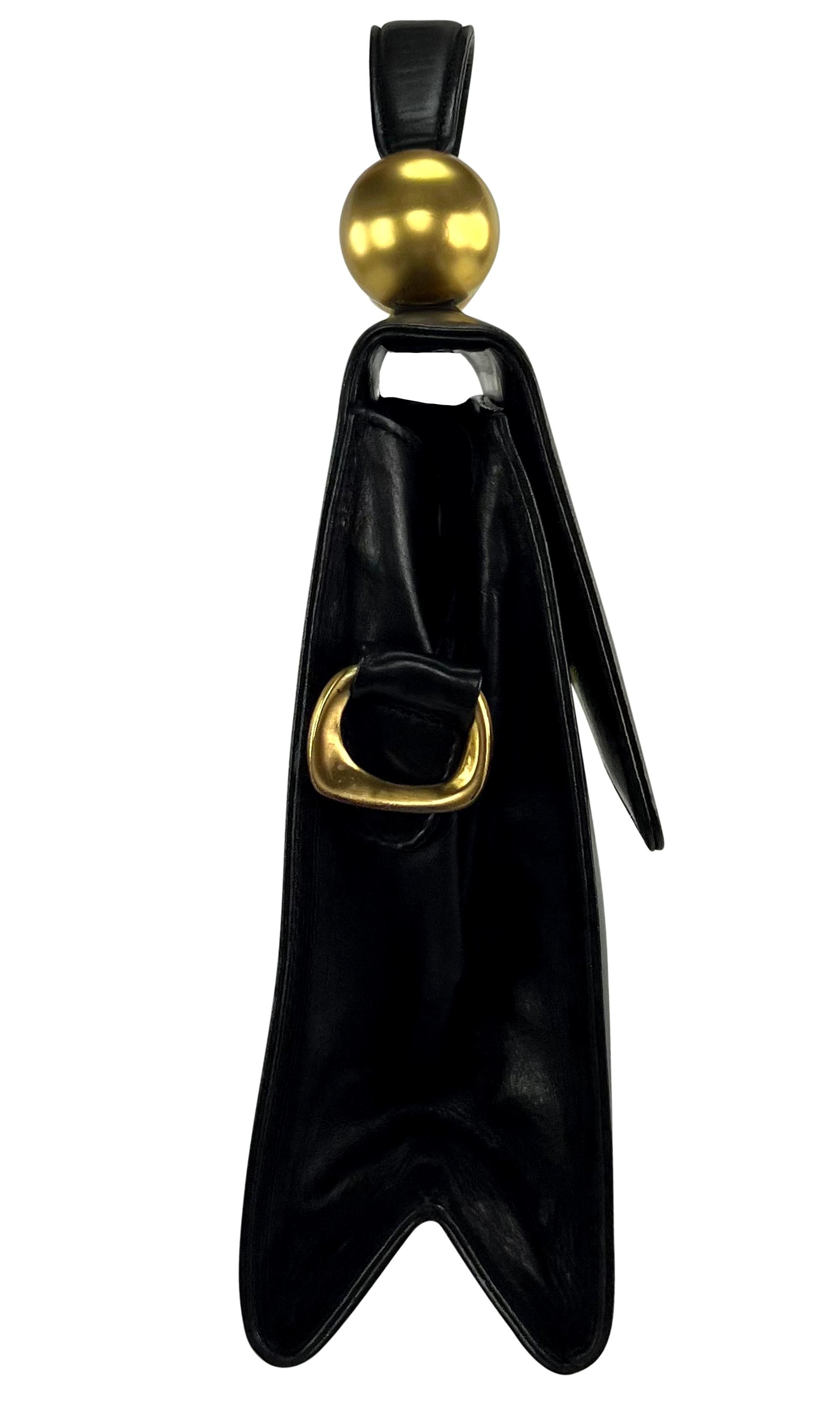 Bolso Crossbody de asa superior de piel negra Donna Karan Gold Bauble de los años 80 en venta 3
