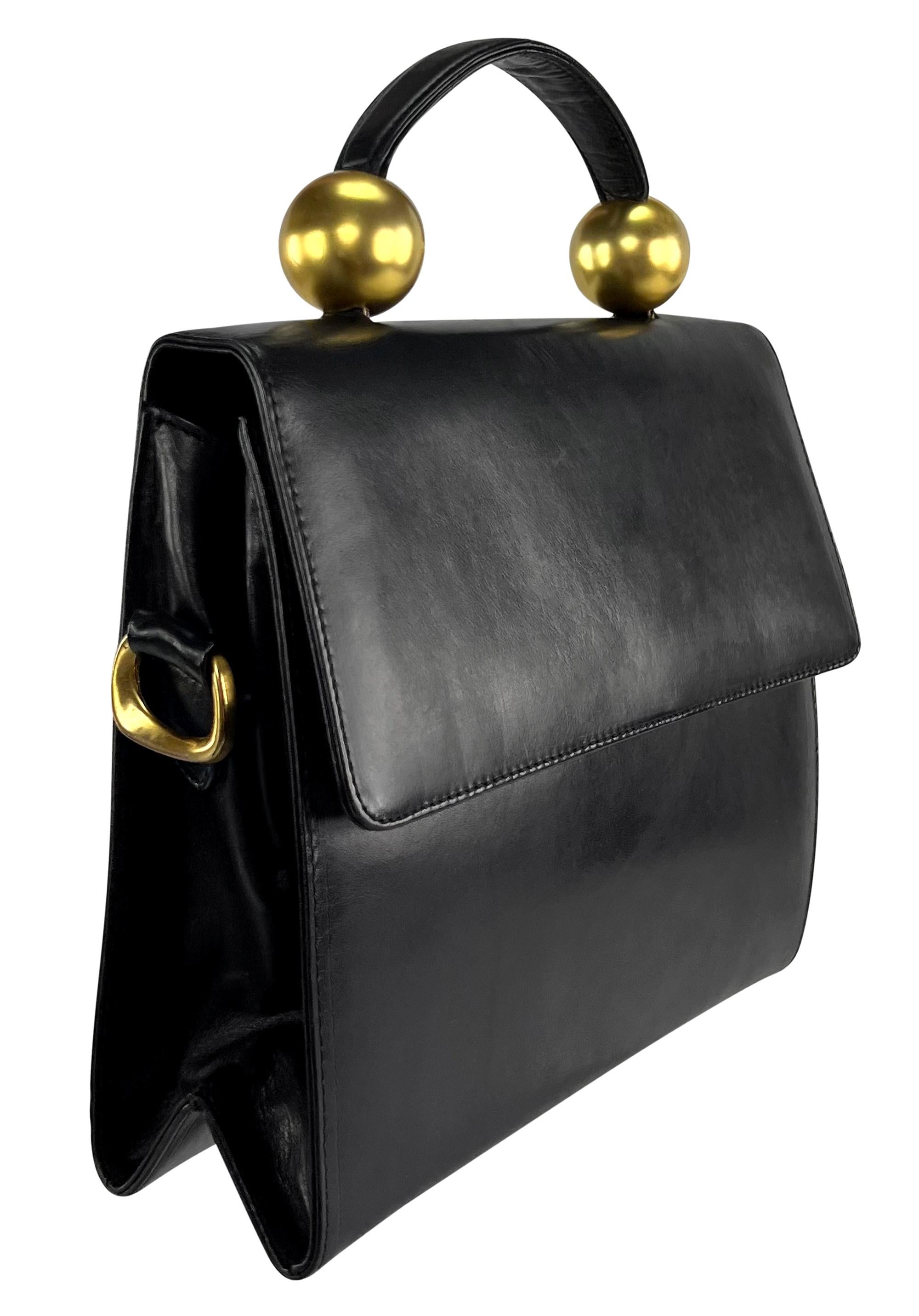 Bolso Crossbody de asa superior de piel negra Donna Karan Gold Bauble de los años 80 en venta 4