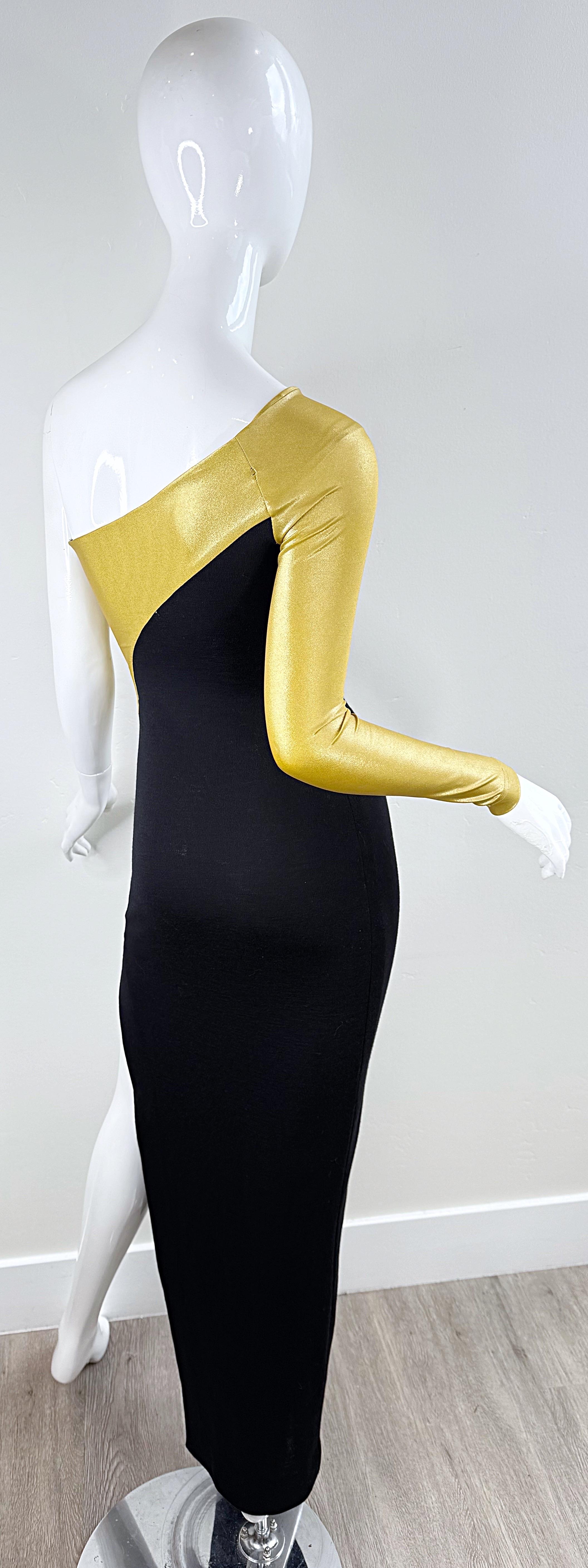 1980s Donna Karan New York Gold & Black One‑Shoulder Bodycon Stretch‑Wool Gown For Sale 9