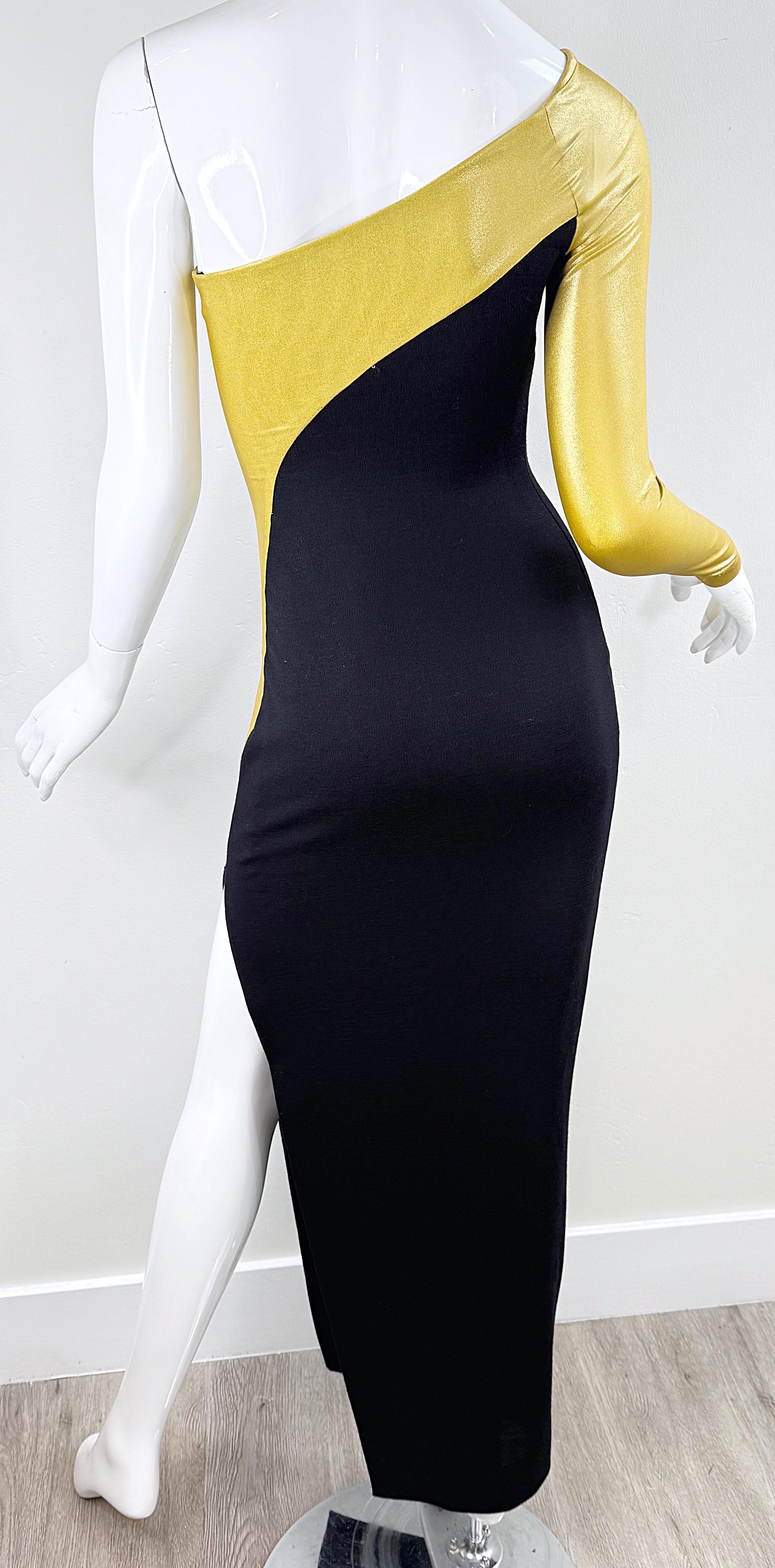 1980s Donna Karan New York Gold & Black One‑Shoulder Bodycon Stretch‑Wool Gown For Sale 10
